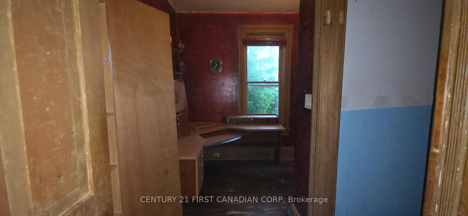 Photo 11 of 33 Horton Street, St. Thomas — HOMEH
