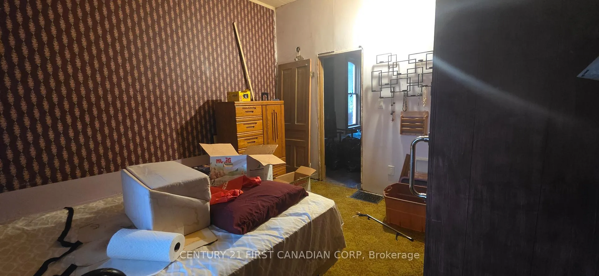 Photo 23 of 33 Horton Street, St. Thomas — HOMEH
