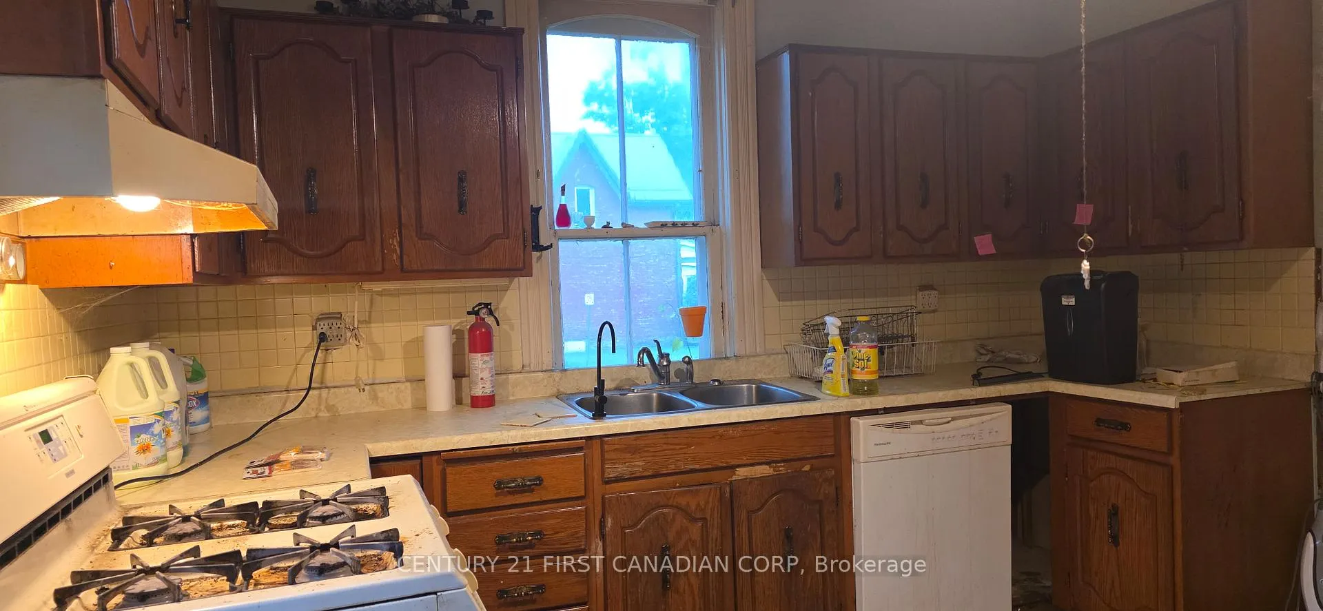 Photo 32 of 33 Horton Street, St. Thomas — HOMEH