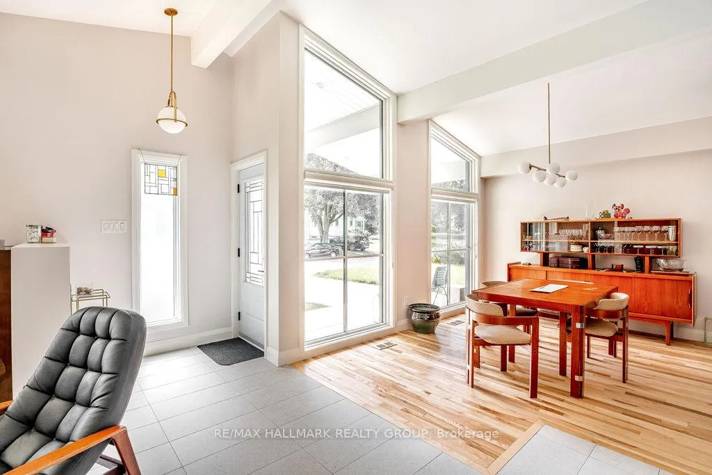 Photo 3 of 199 Lennox Park Avenue, Ottawa, Riverview Park — HOMEH