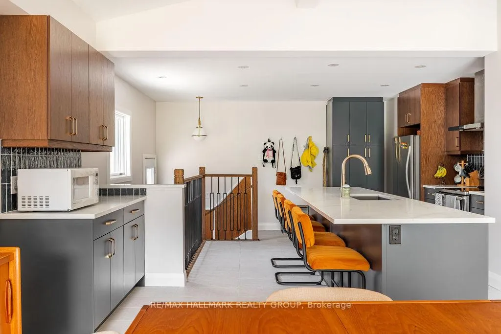Photo 10 of 199 Lennox Park Avenue, Ottawa, Riverview Park — HOMEH