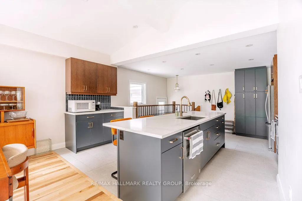 Photo 12 of 199 Lennox Park Avenue, Ottawa, Riverview Park — HOMEH
