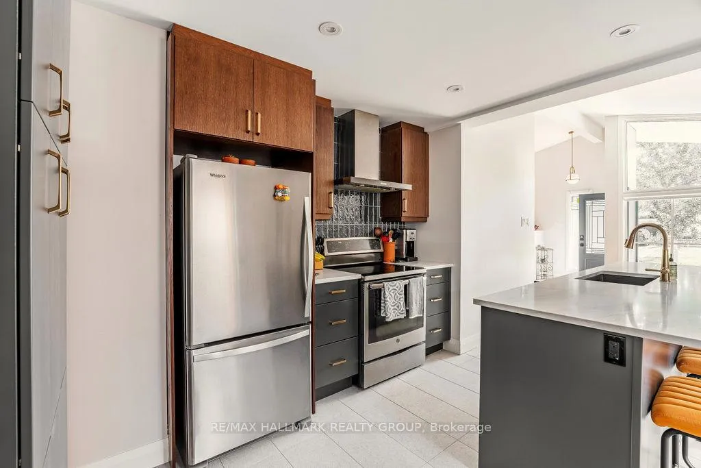 Photo 16 of 199 Lennox Park Avenue, Ottawa, Riverview Park — HOMEH