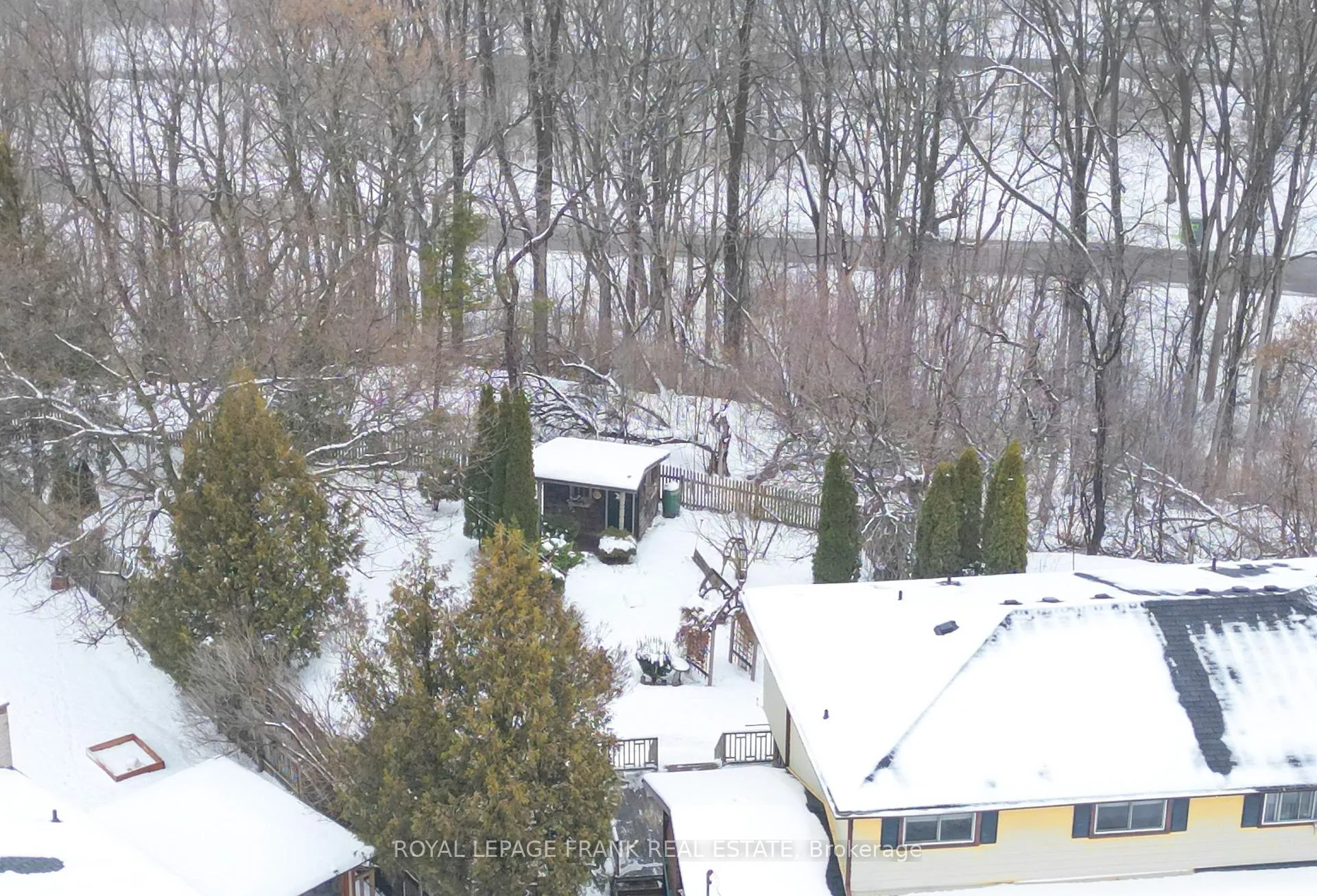 Photo 3 of 99 Little Avenue, Clarington, Bowmanville — HOMEH