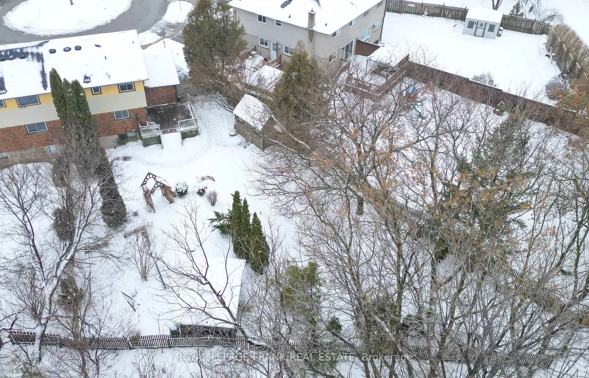 Photo 7 of 99 Little Avenue, Clarington, Bowmanville — HOMEH