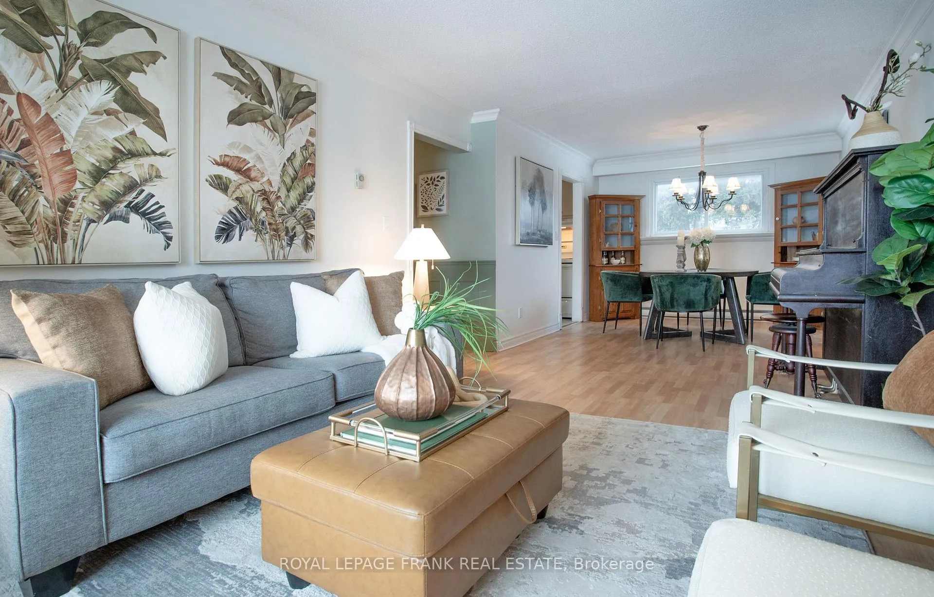 Photo 12 of 99 Little Avenue, Clarington, Bowmanville — HOMEH
