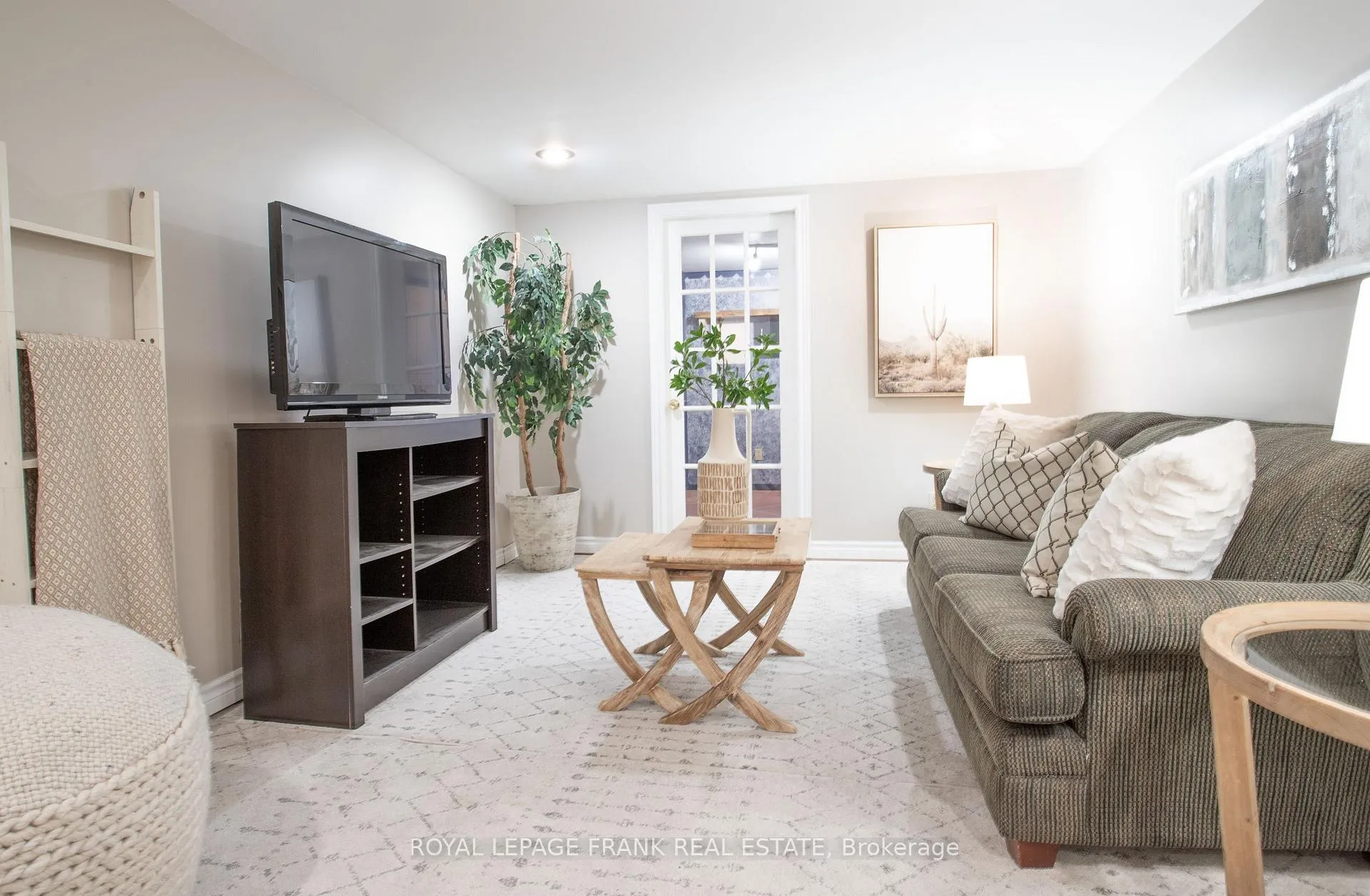 Photo 31 of 99 Little Avenue, Clarington, Bowmanville — HOMEH