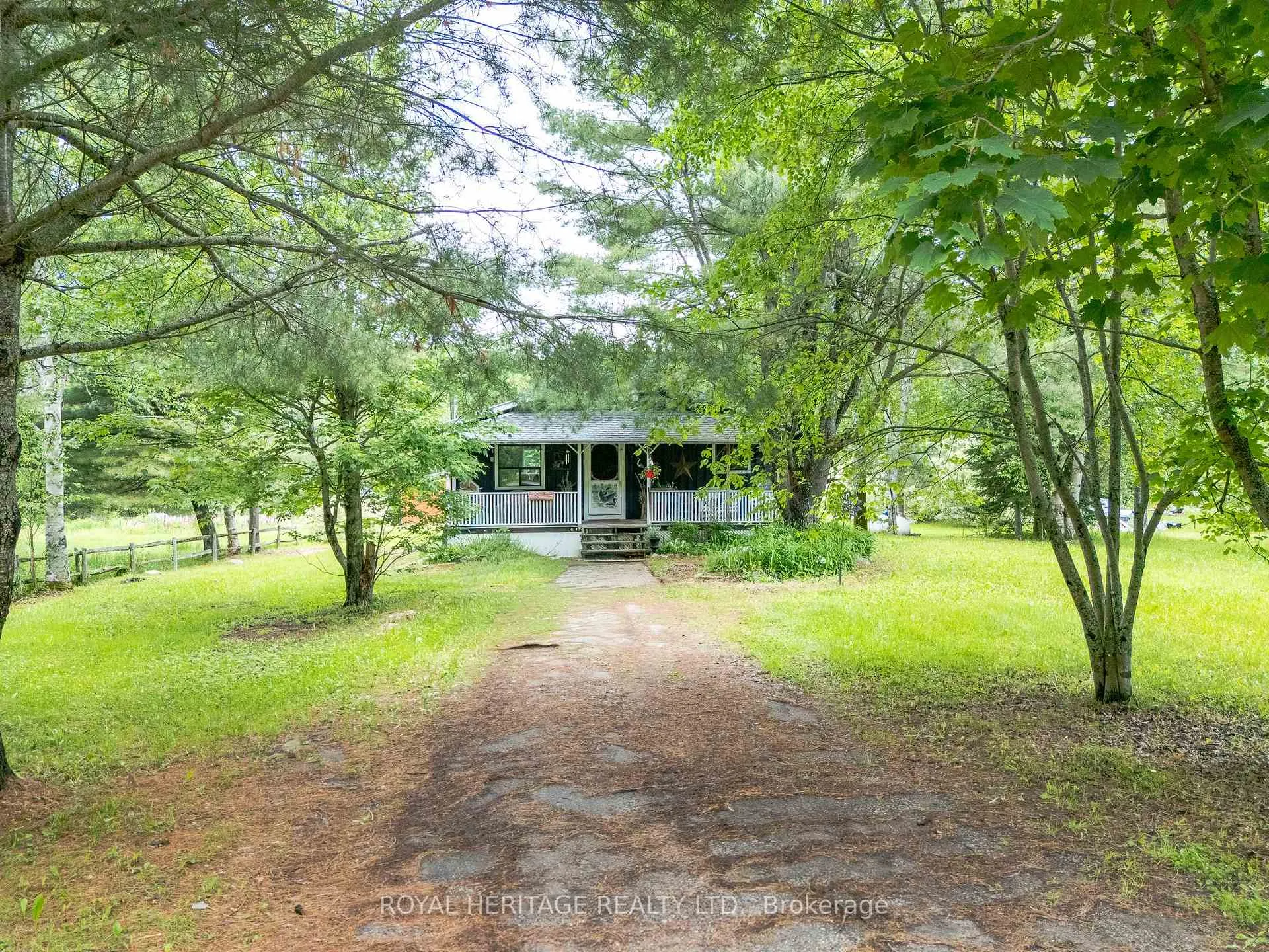 Photo 2 of 34 Gordon Point Road, Magnetawan — HOMEH