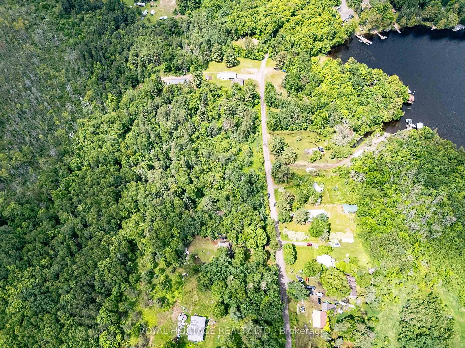 Photo 5 of 34 Gordon Point Road, Magnetawan — HOMEH