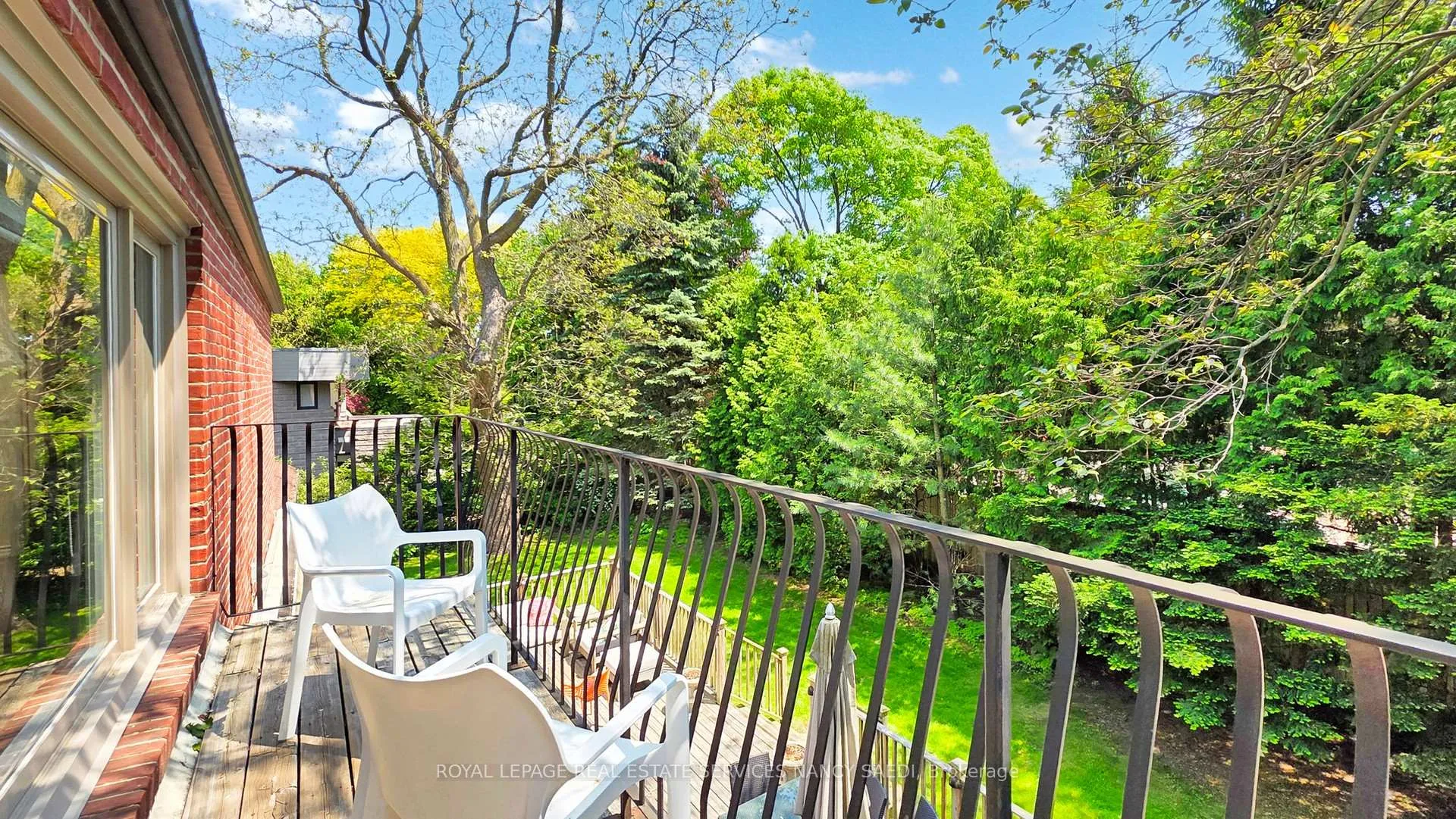 Photo 15 of 21 Forest Heights Boulevard, North York, St. Andrew-Windfields — HOMEH