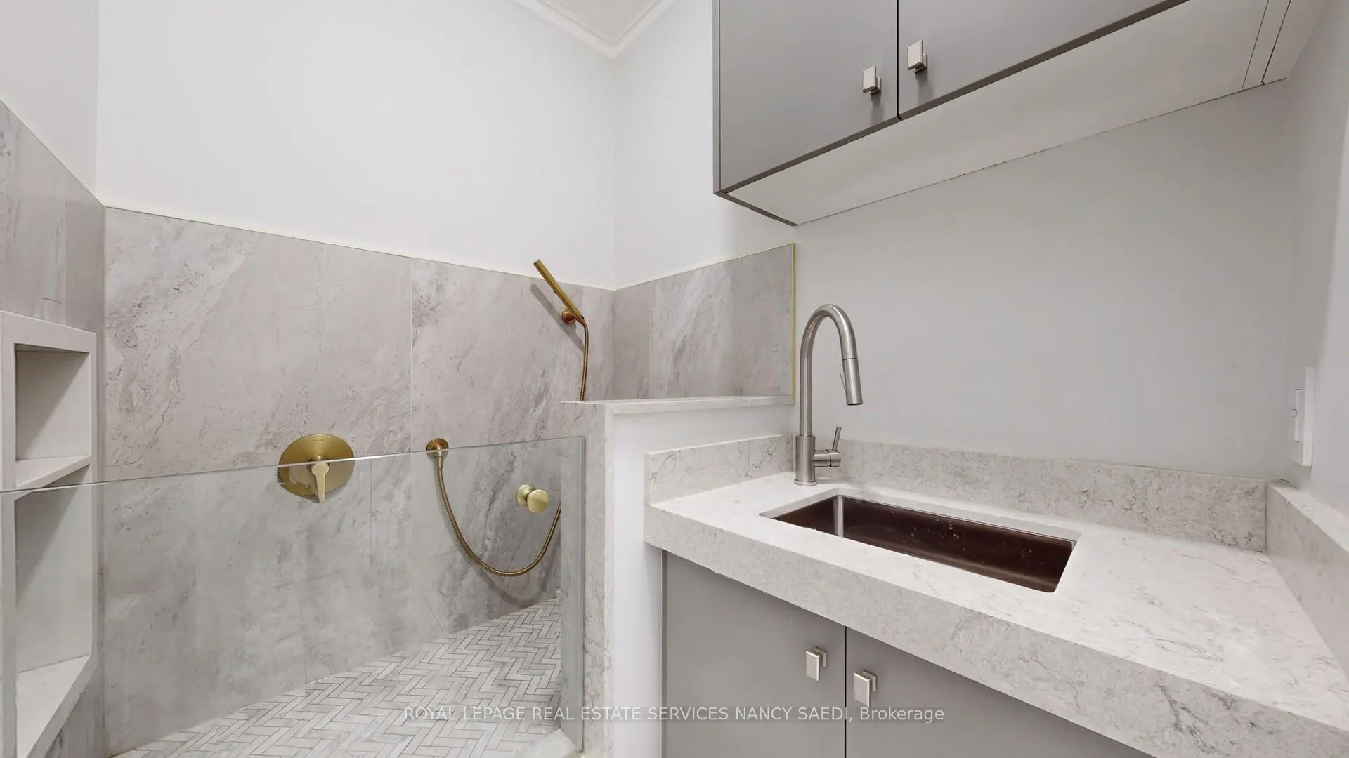 Photo 26 of 21 Forest Heights Boulevard, North York, St. Andrew-Windfields — HOMEH