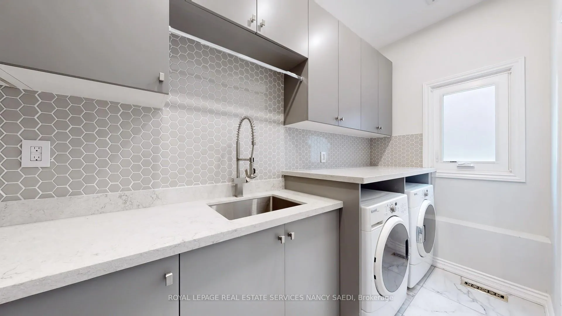 Photo 27 of 21 Forest Heights Boulevard, North York, St. Andrew-Windfields — HOMEH