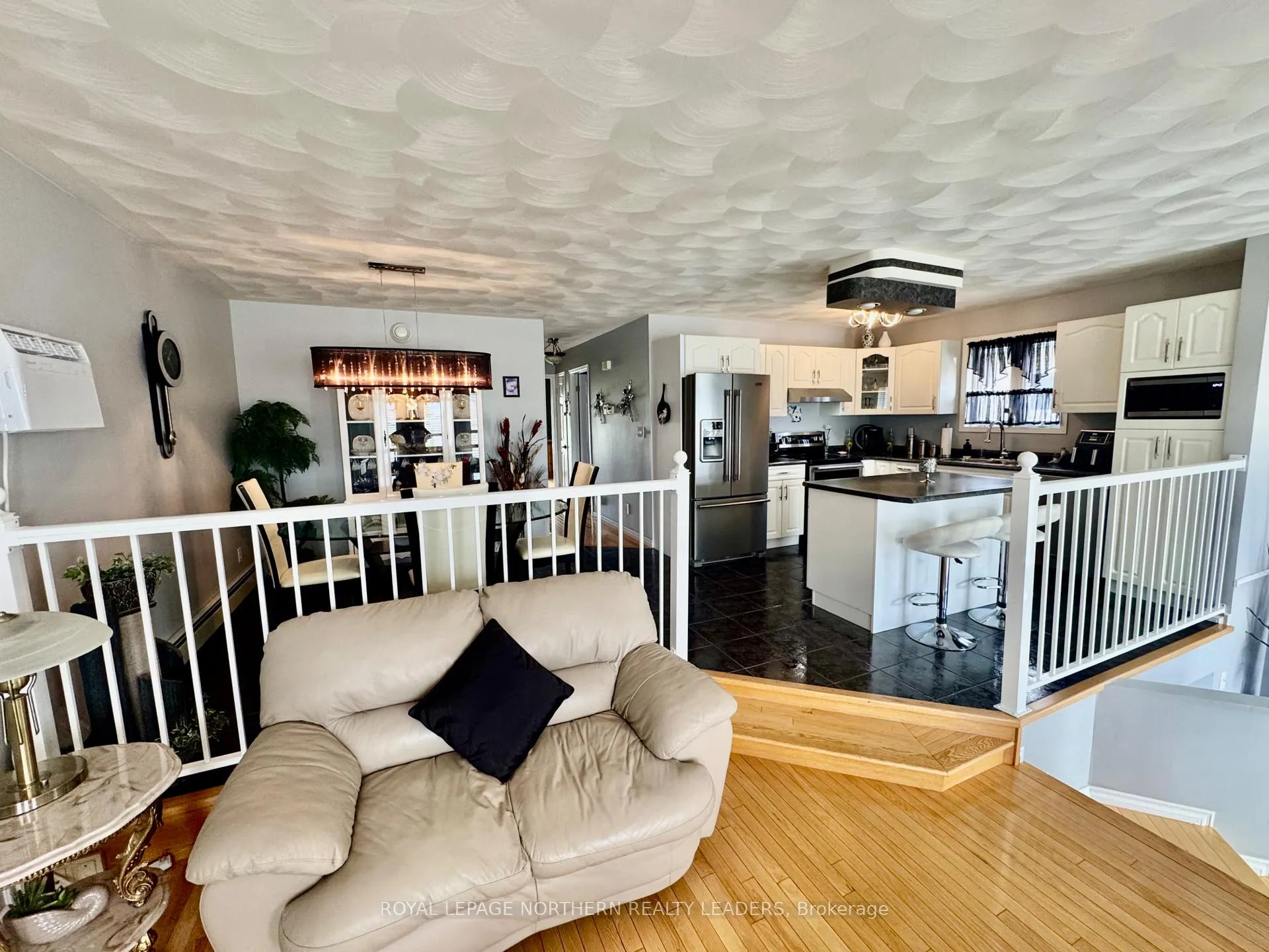 Photo 7 of 1272 Park Avenue, Timmins, MTJ - Main Area — HOMEH