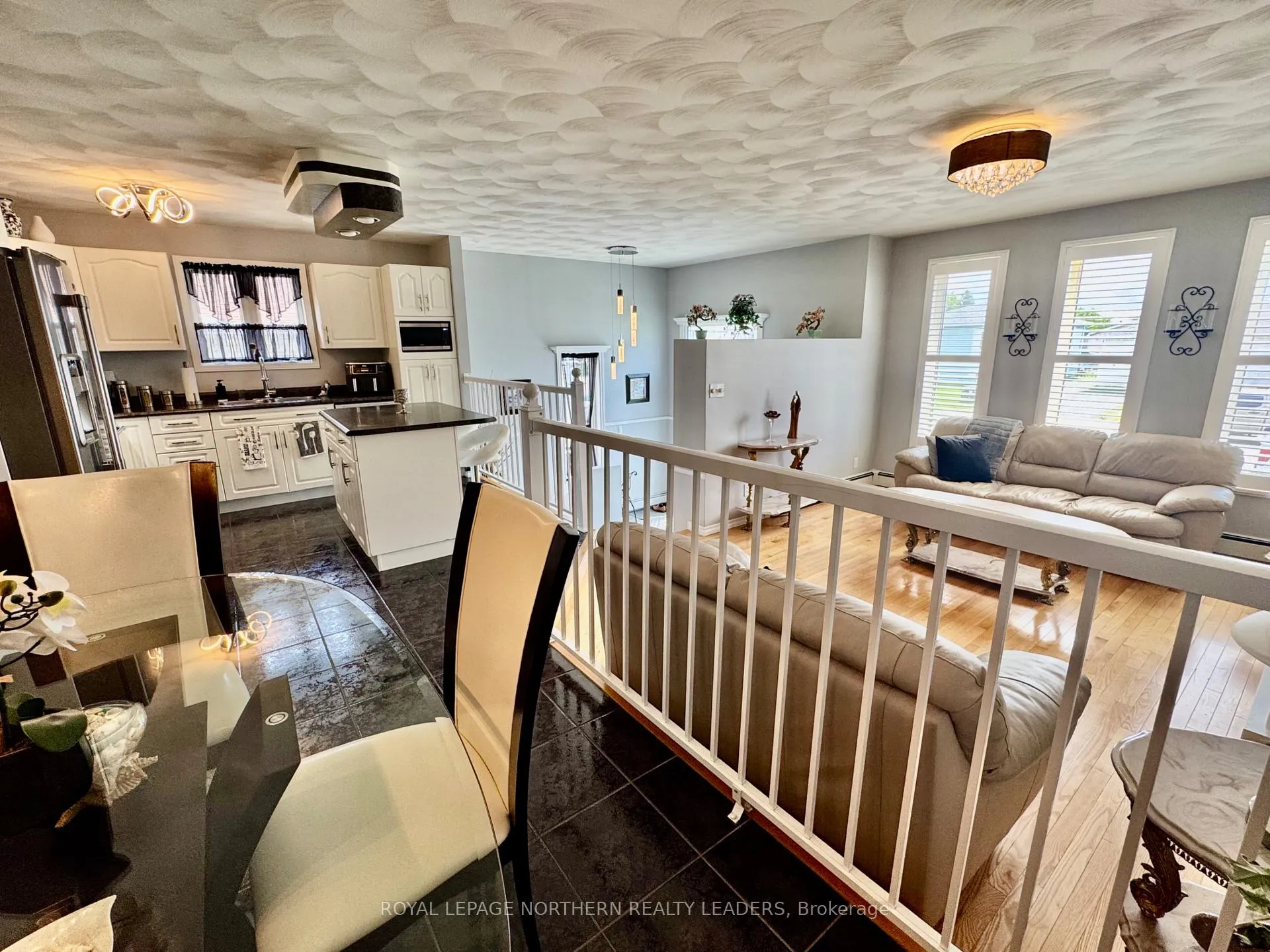 Photo 13 of 1272 Park Avenue, Timmins, MTJ - Main Area — HOMEH