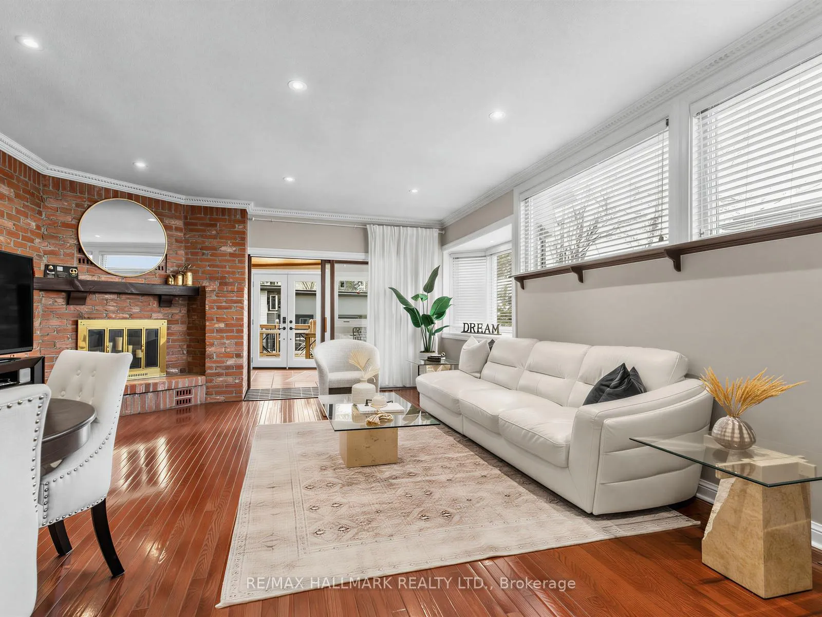Photo 4 of 239 Torrens Avenue, Toronto, East York — HOMEH