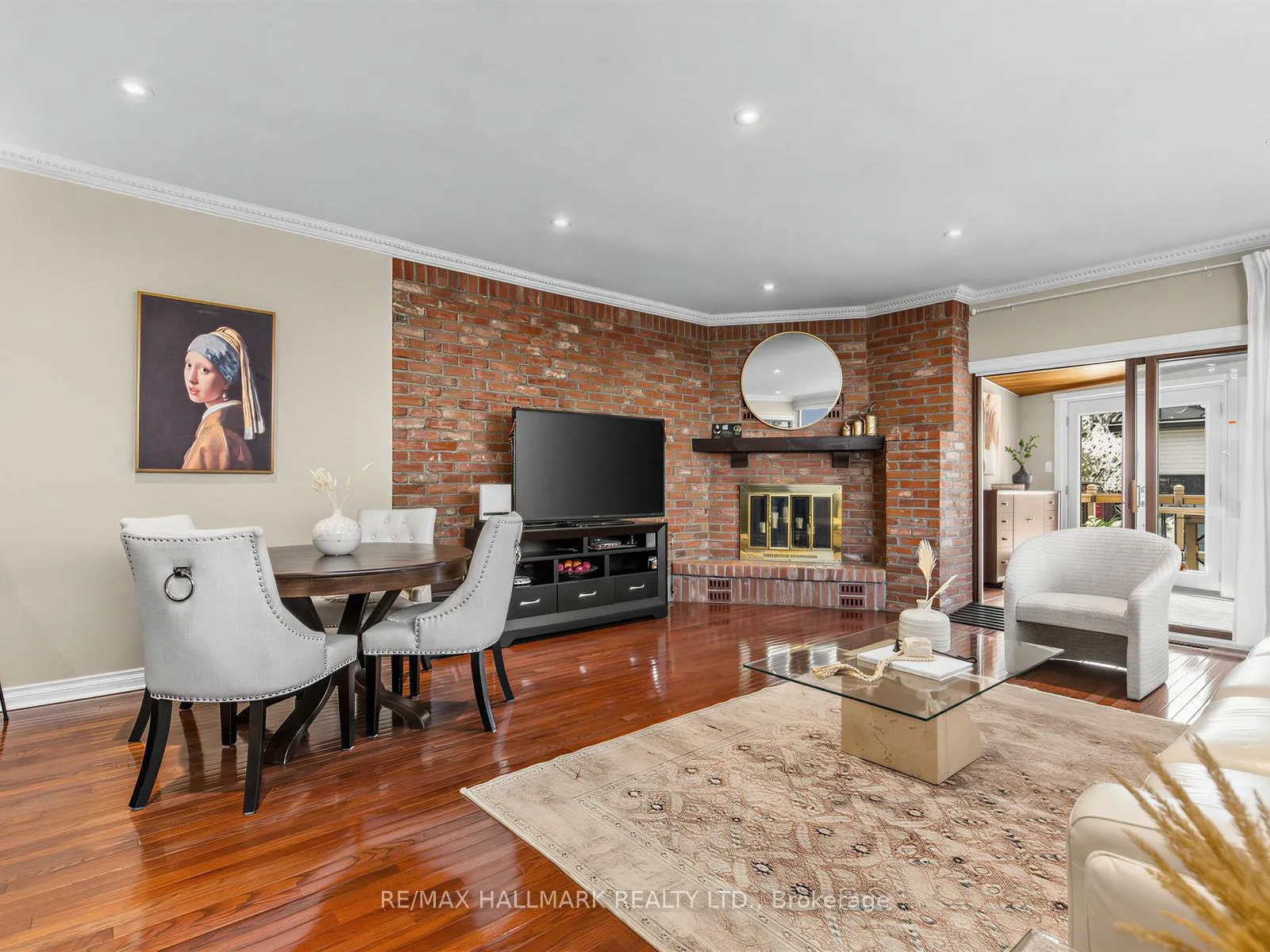 Photo 5 of 239 Torrens Avenue, Toronto, East York — HOMEH