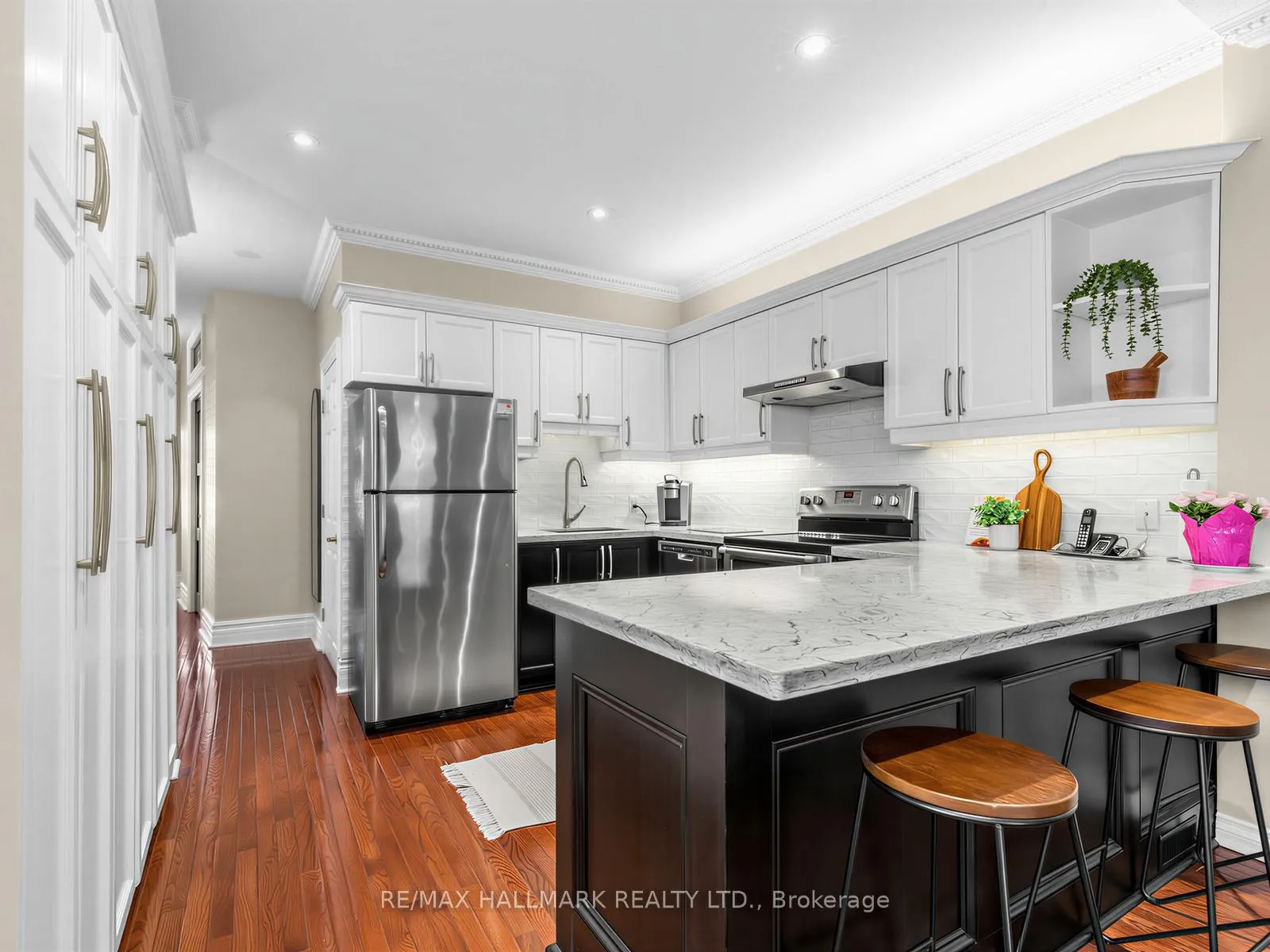 Photo 7 of 239 Torrens Avenue, Toronto, East York — HOMEH