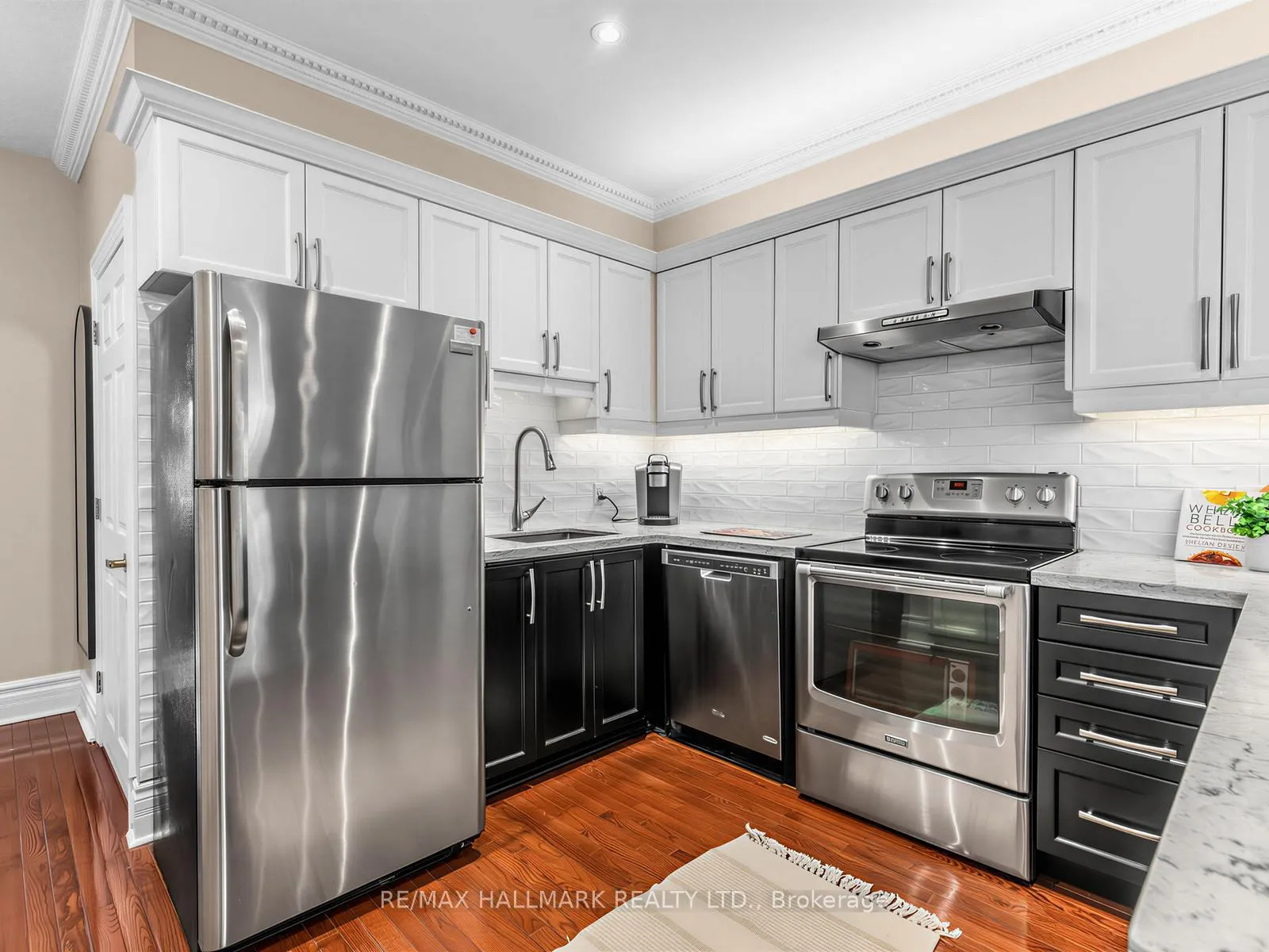 Photo 8 of 239 Torrens Avenue, Toronto, East York — HOMEH