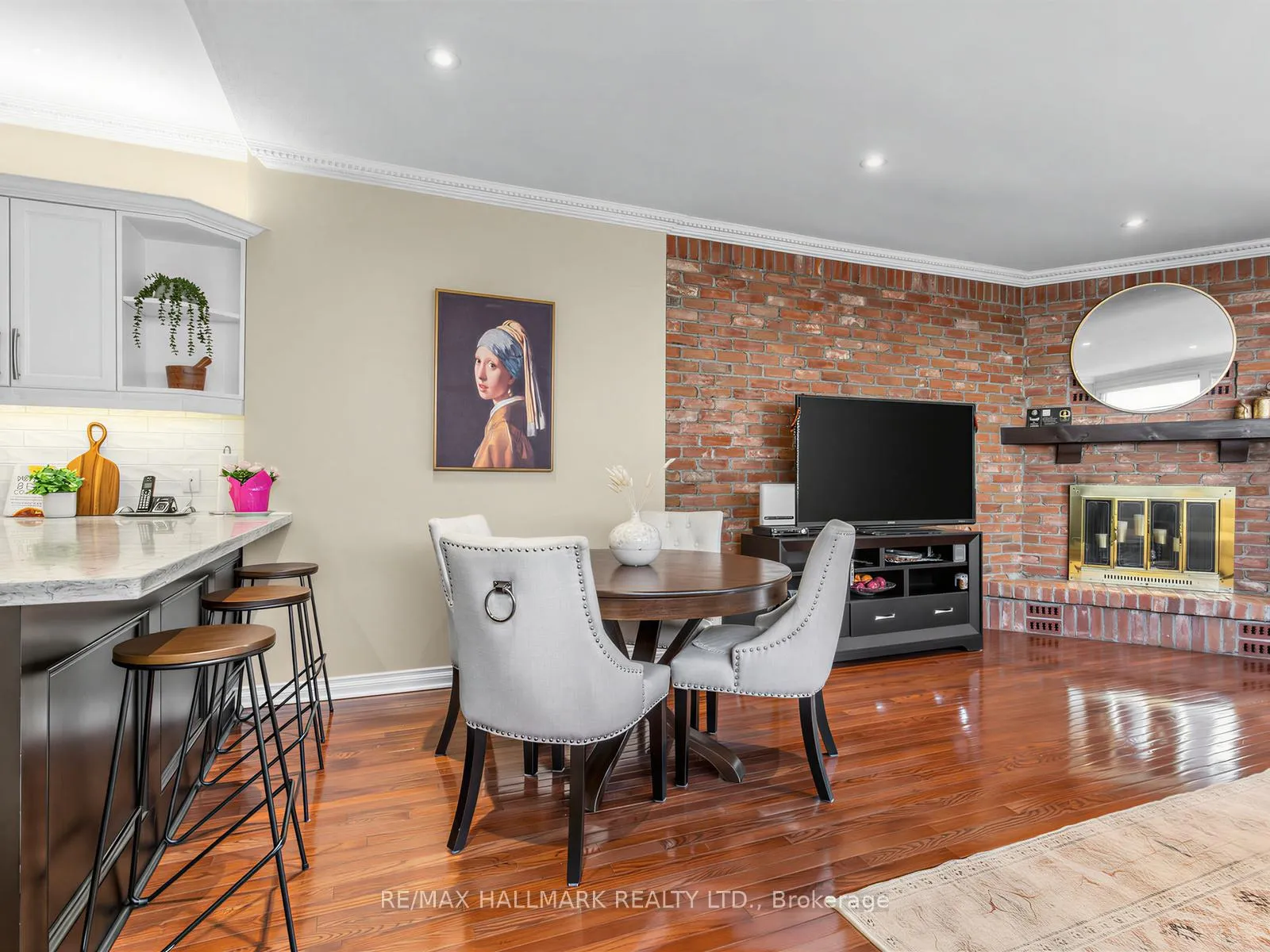 Photo 11 of 239 Torrens Avenue, Toronto, East York — HOMEH