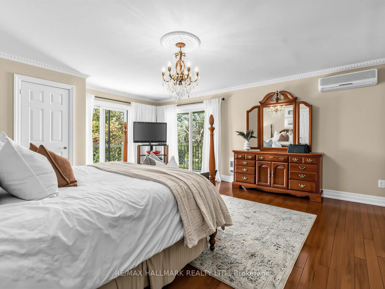 Photo 28 of 239 Torrens Avenue, Toronto, East York — HOMEH