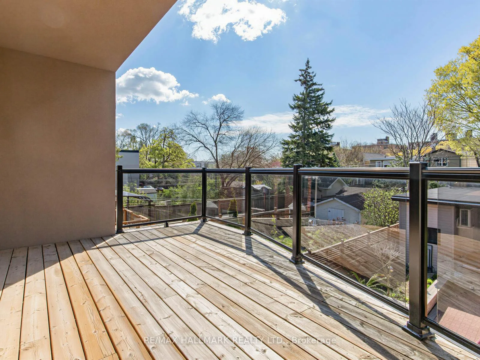 Photo 30 of 239 Torrens Avenue, Toronto, East York — HOMEH
