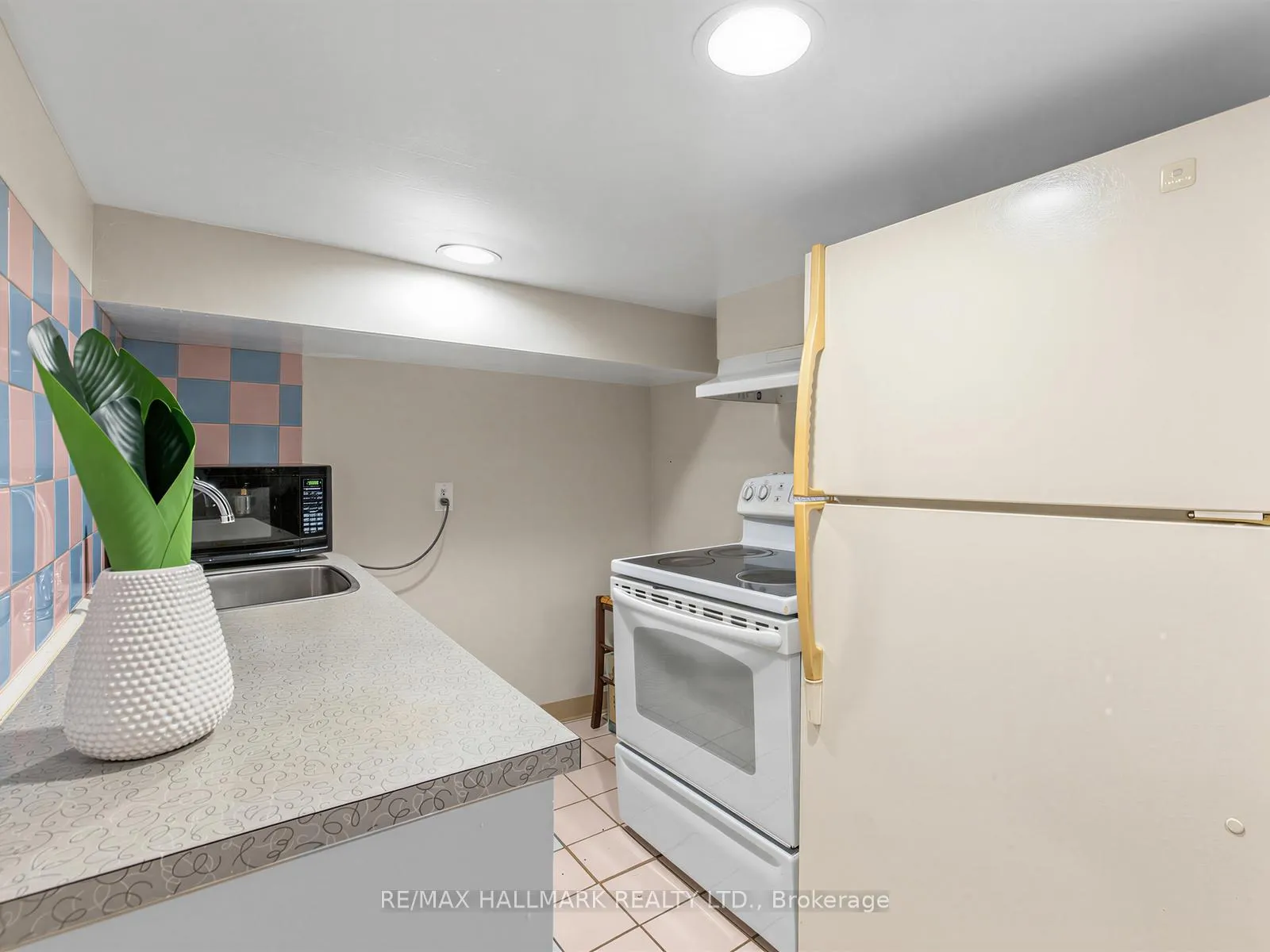 Photo 40 of 239 Torrens Avenue, Toronto, East York — HOMEH