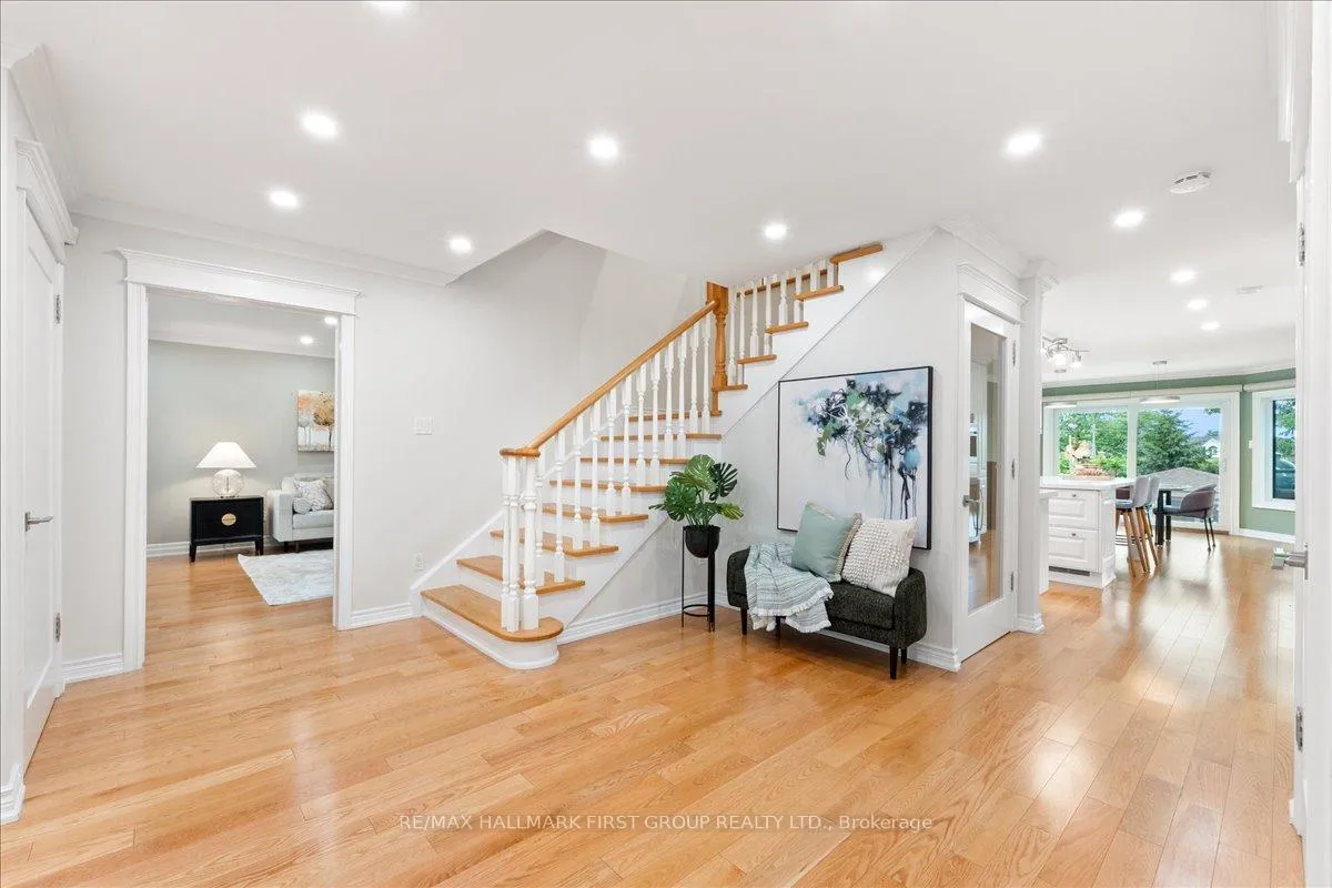 Photo 4 of 465 Rougemount Drive, Pickering, Rosebank — HOMEH
