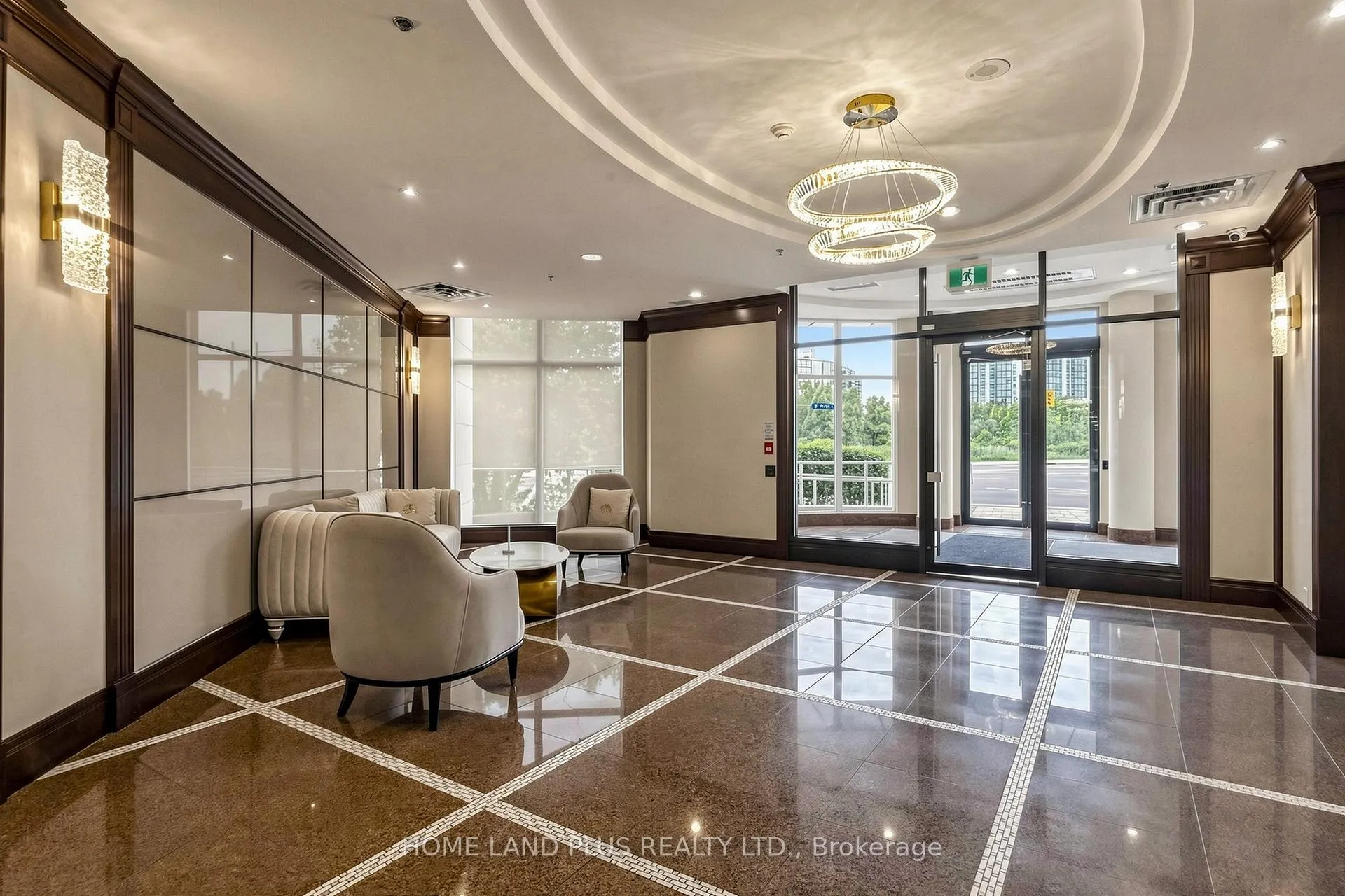 Photo 4 of Unit 721, 18 Harding Boulevard, Richmond Hill, Harding — HOMEH