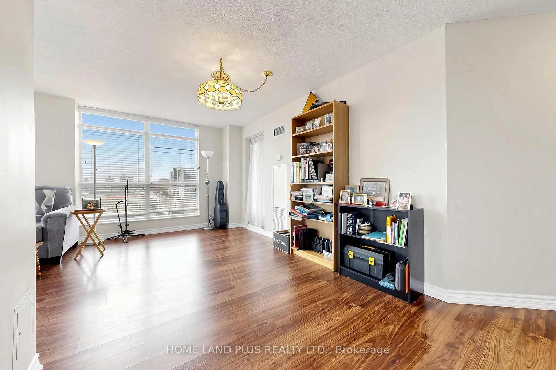 Photo 8 of Unit 721, 18 Harding Boulevard, Richmond Hill, Harding — HOMEH