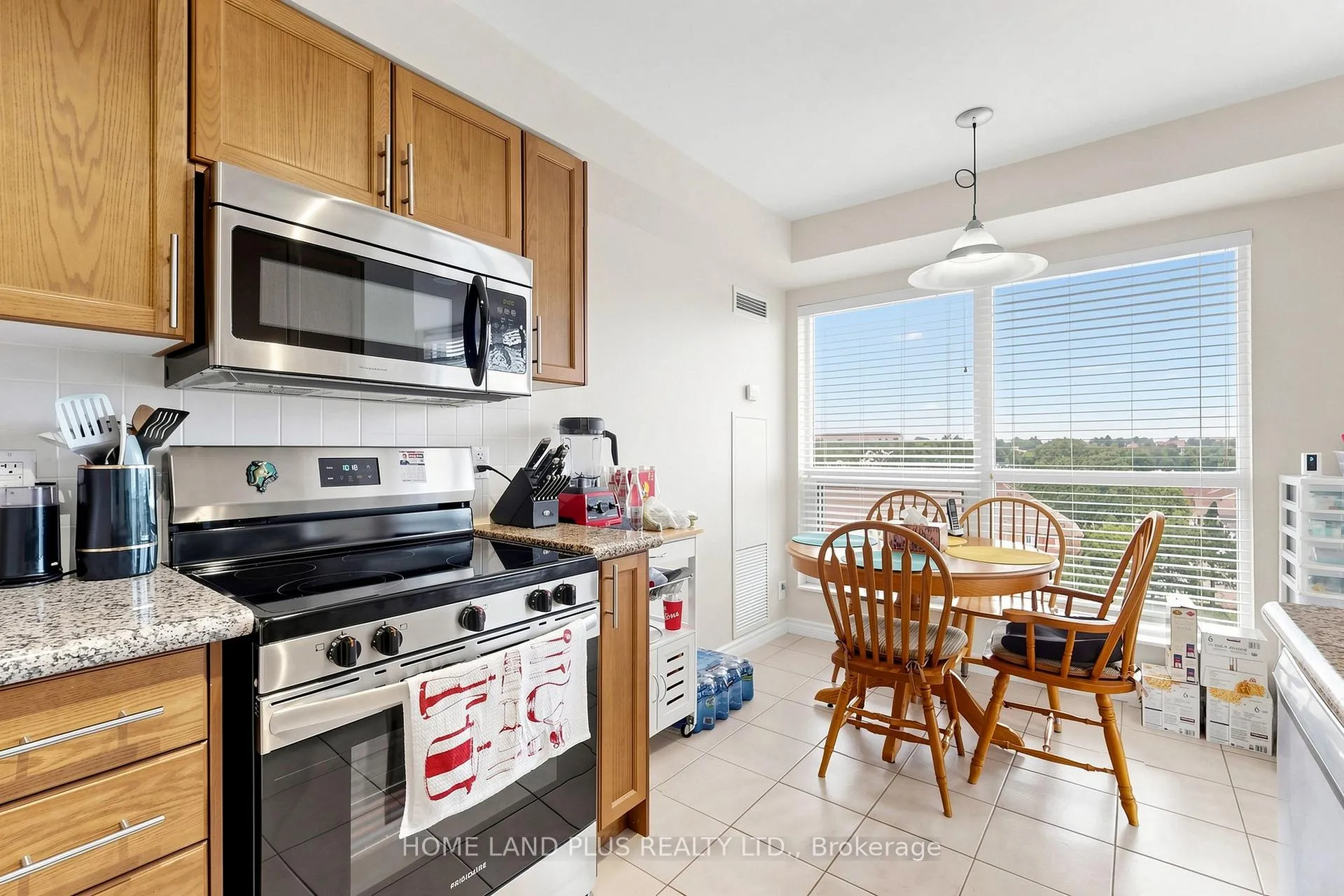 Photo 12 of Unit 721, 18 Harding Boulevard, Richmond Hill, Harding — HOMEH