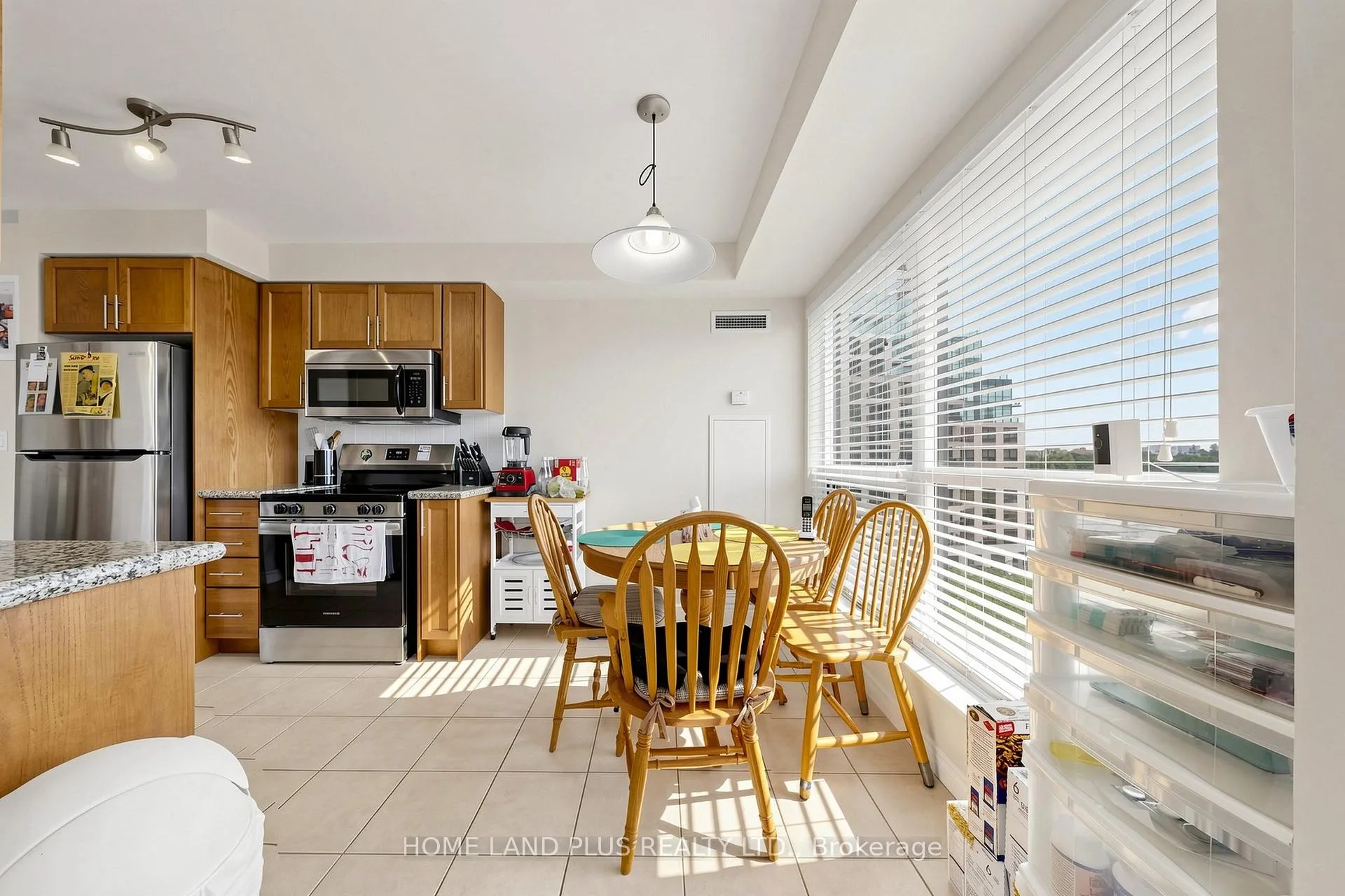 Photo 14 of Unit 721, 18 Harding Boulevard, Richmond Hill, Harding — HOMEH