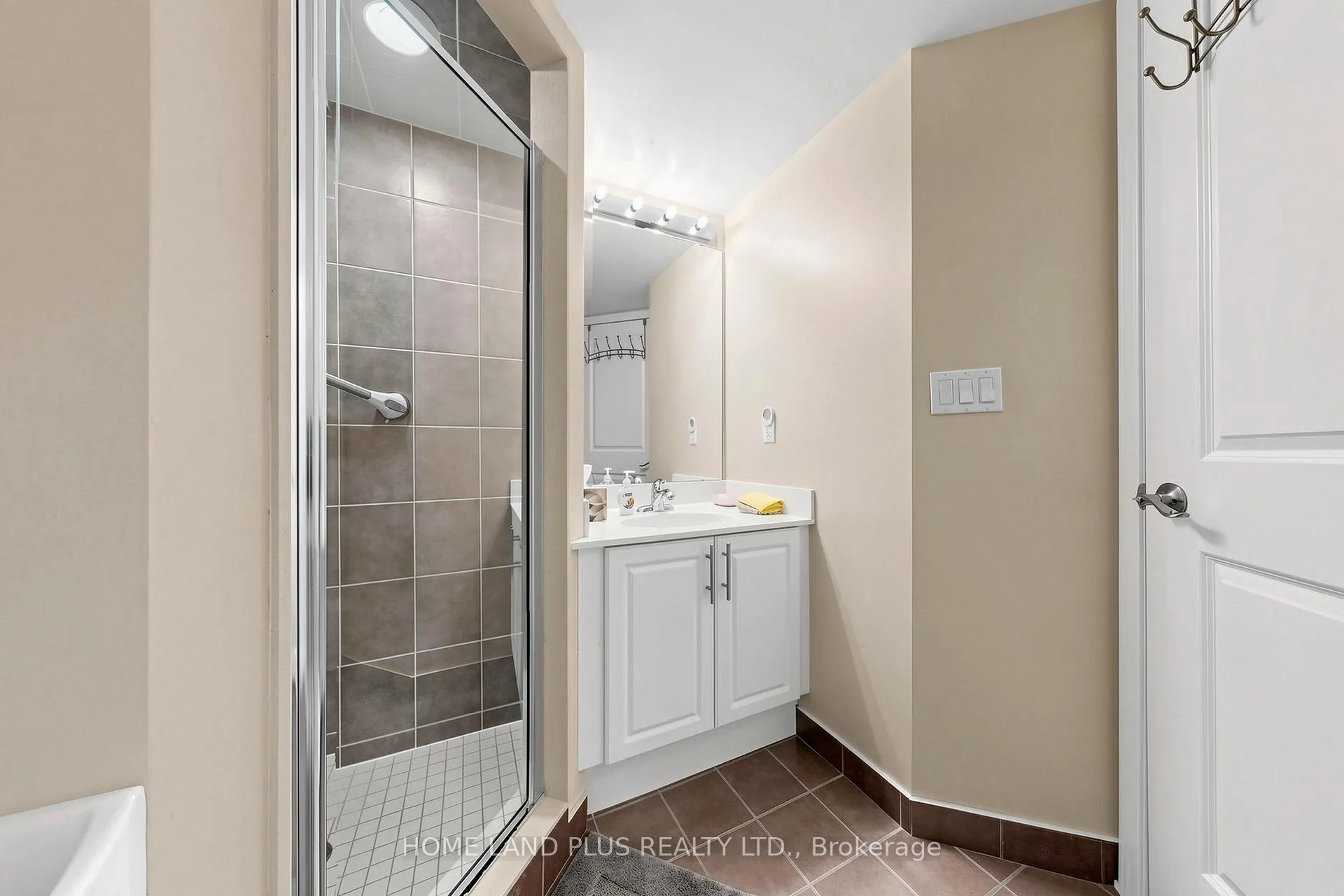 Photo 21 of Unit 721, 18 Harding Boulevard, Richmond Hill, Harding — HOMEH