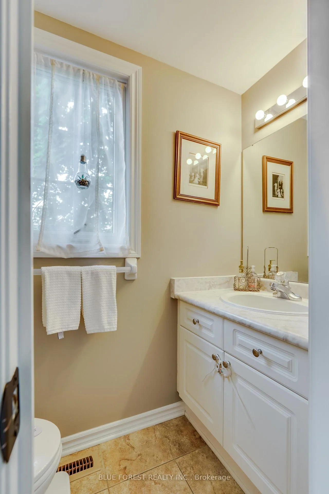 Photo 5 of Unit 68, 1100 Baseline Road W, London, South B — HOMEH