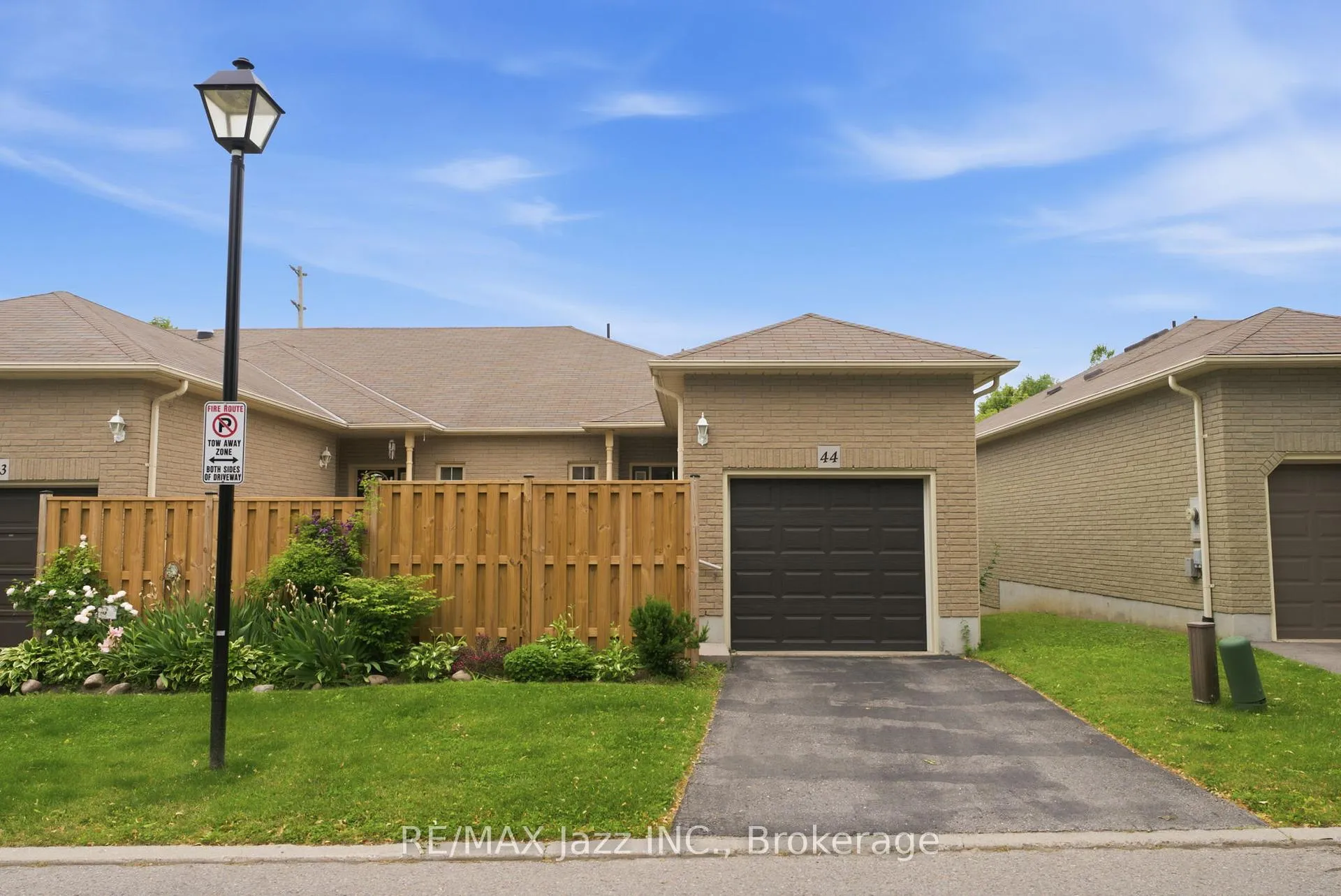 Photo 1 of Unit 44, 1111 Wilson Road N, Oshawa, Centennial — HOMEH