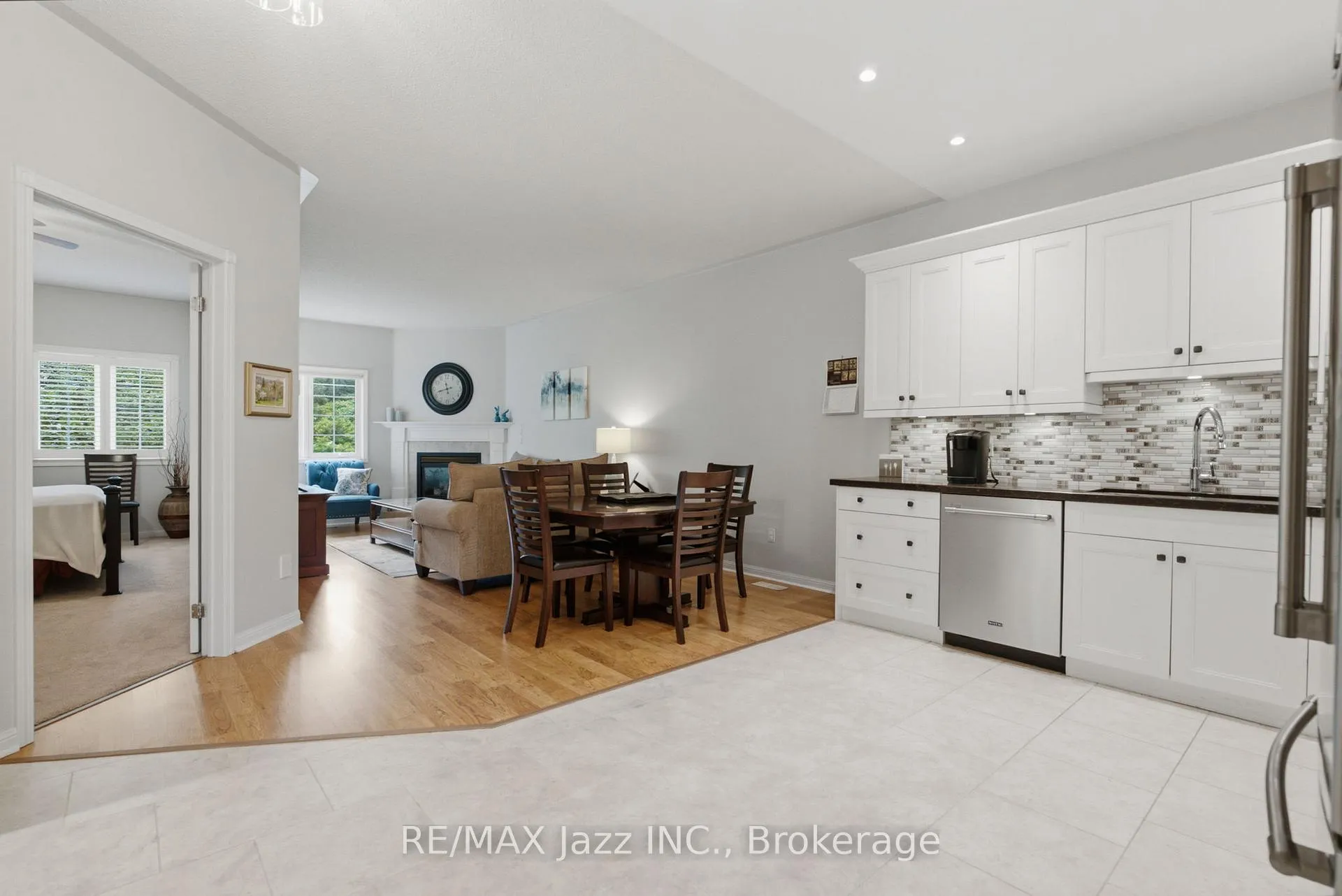 Photo 11 of Unit 44, 1111 Wilson Road N, Oshawa, Centennial — HOMEH