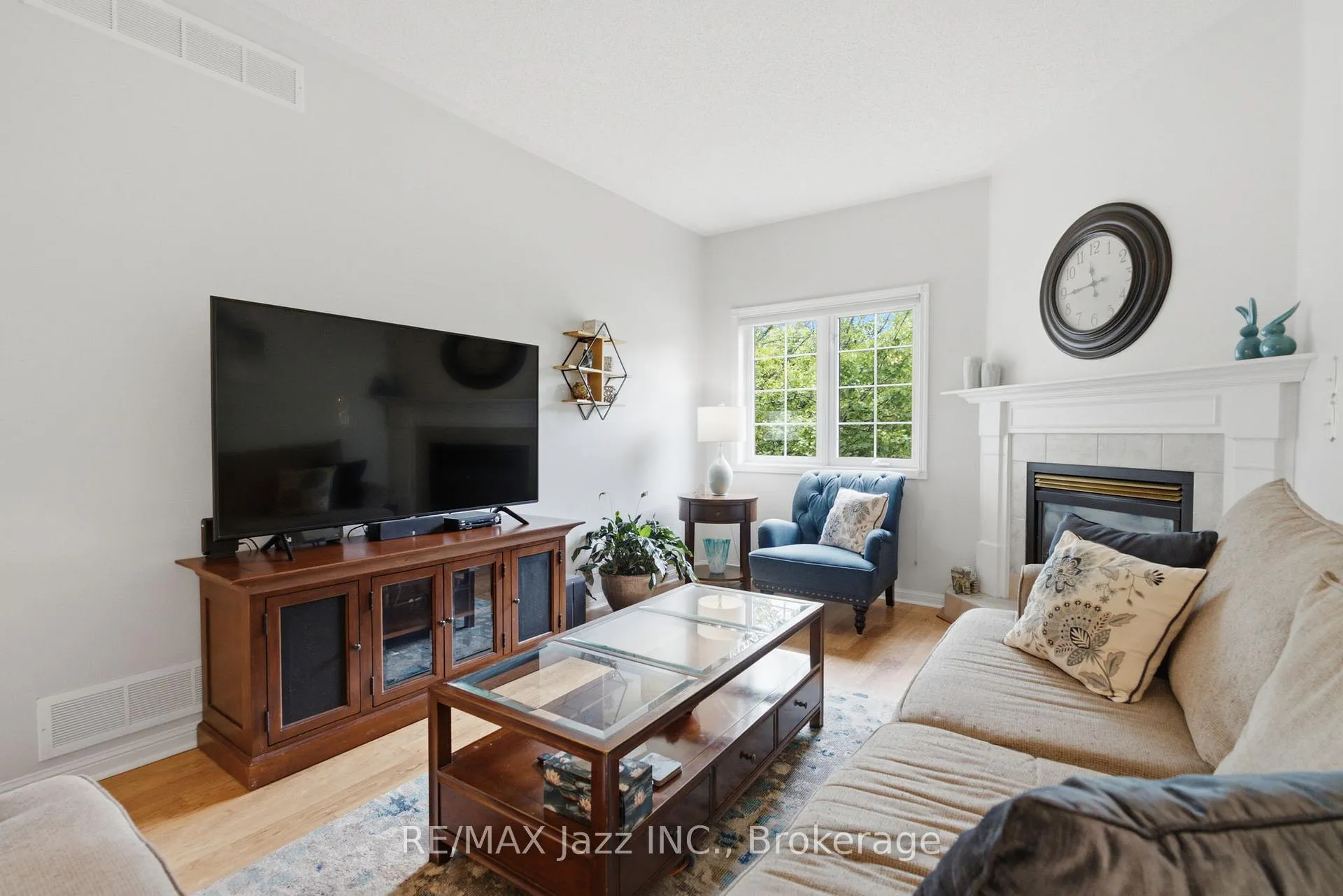 Photo 15 of Unit 44, 1111 Wilson Road N, Oshawa, Centennial — HOMEH