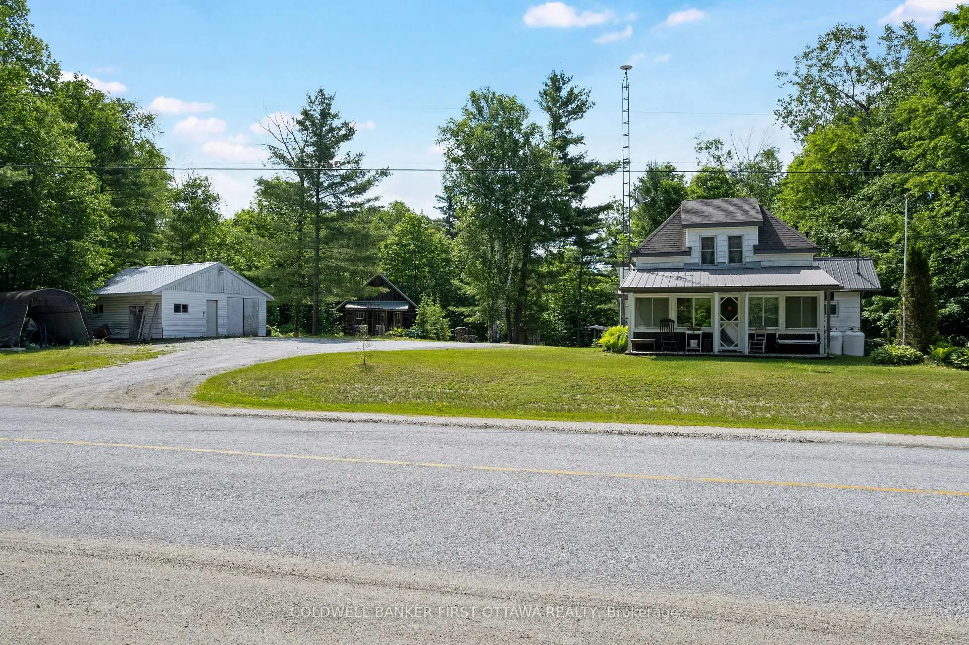 Photo of 2625 Ardoch Road