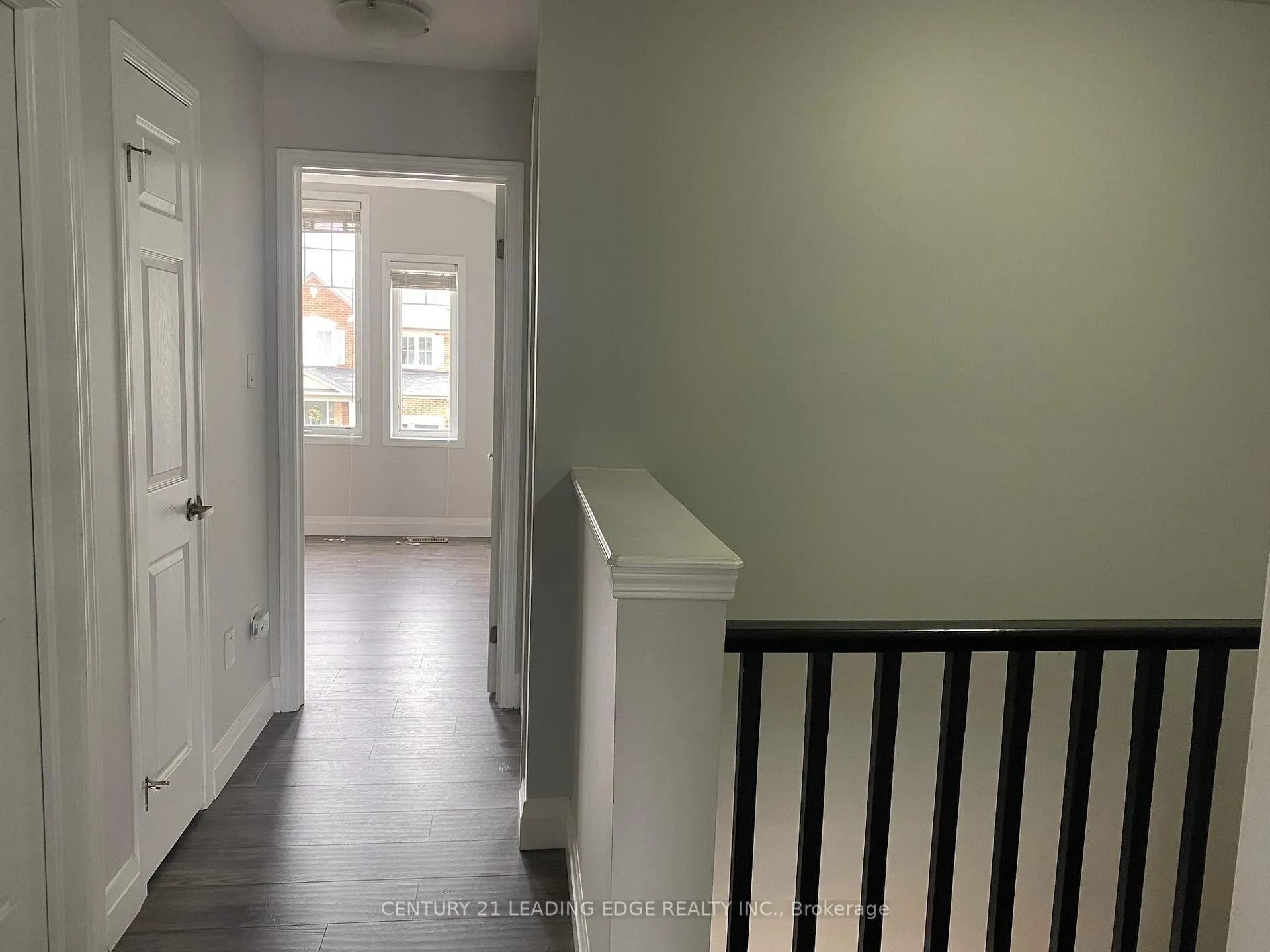 Photo 24 of 33 Glenvista Drive, Kitchener — HOMEH