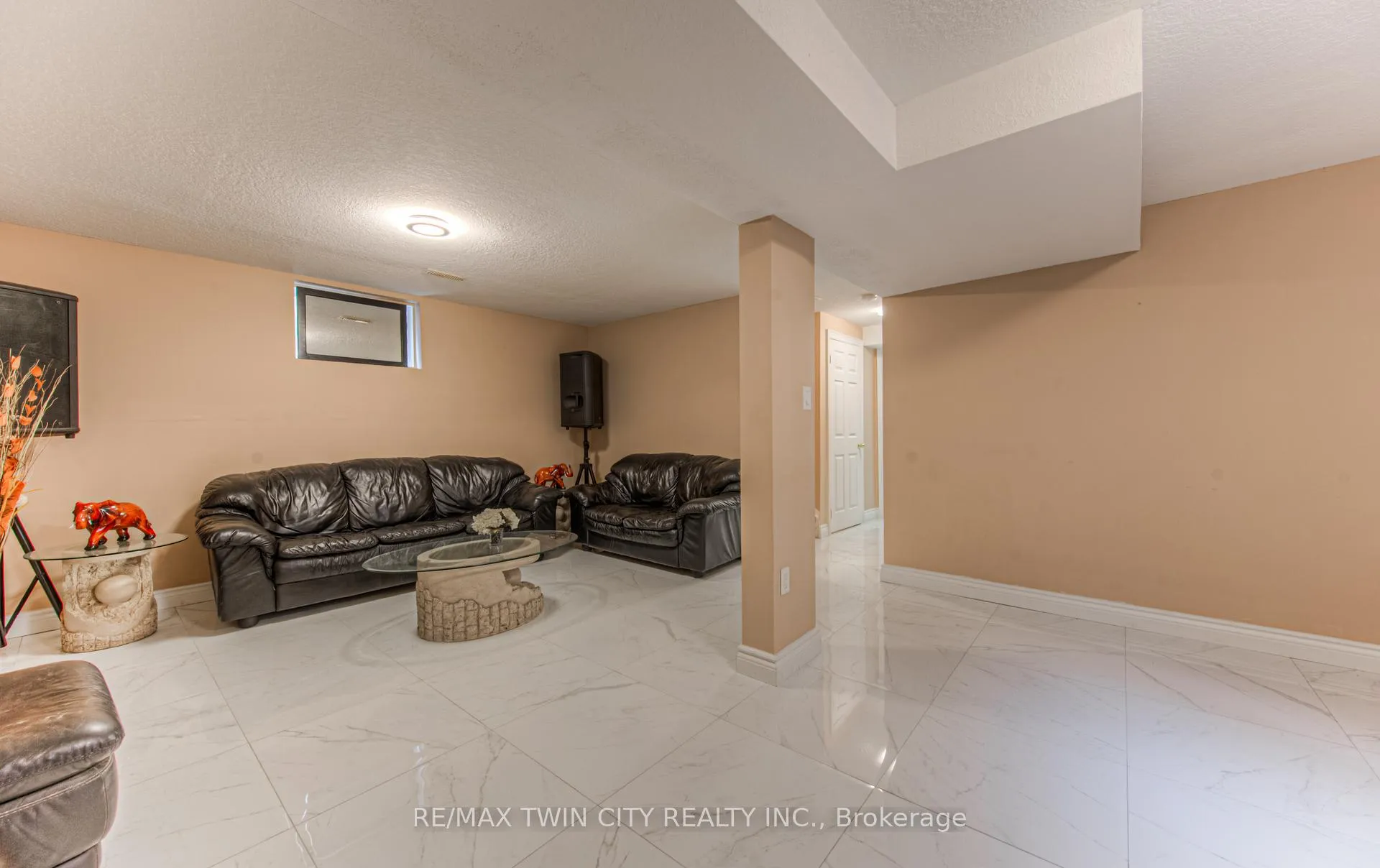 Photo 25 of 182 Hollyridge Crescent, Kitchener — HOMEH