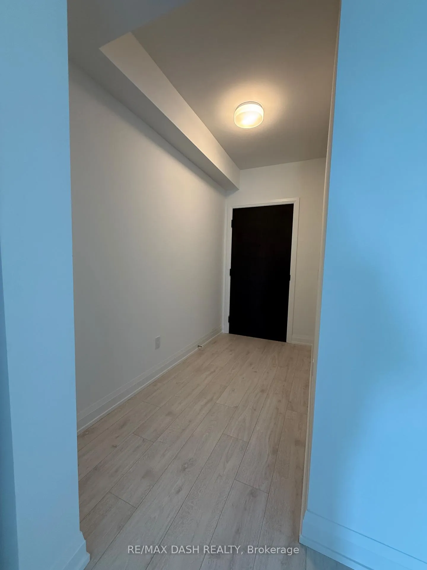 Photo 6 of Unit 1806, 20 Soudan Avenue, Toronto, Mount Pleasant West — HOMEH