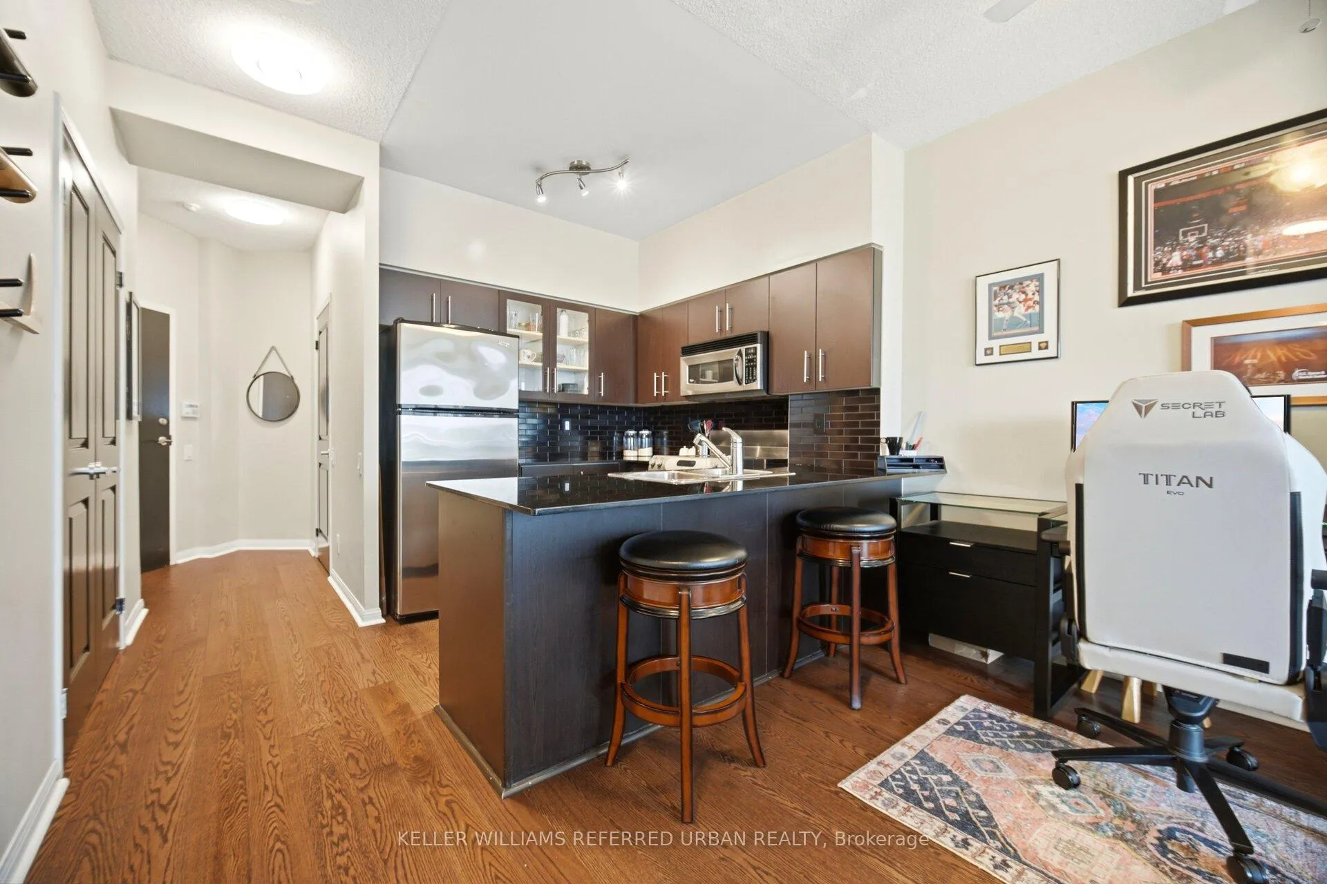 Photo 4 of Unit 601, 15 Windermere Avenue, Toronto, High Park-Swansea — HOMEH