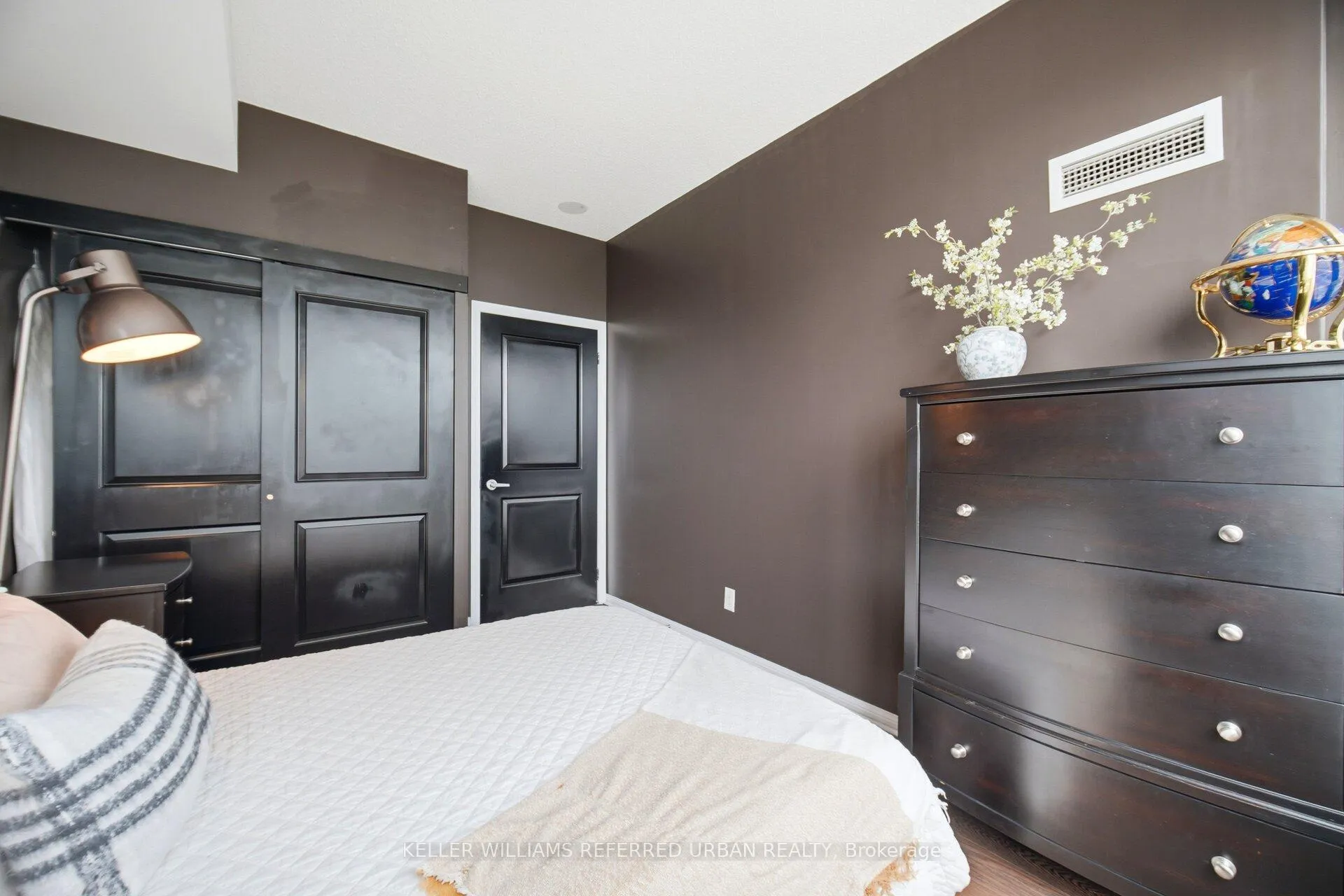 Photo 20 of Unit 601, 15 Windermere Avenue, Toronto, High Park-Swansea — HOMEH