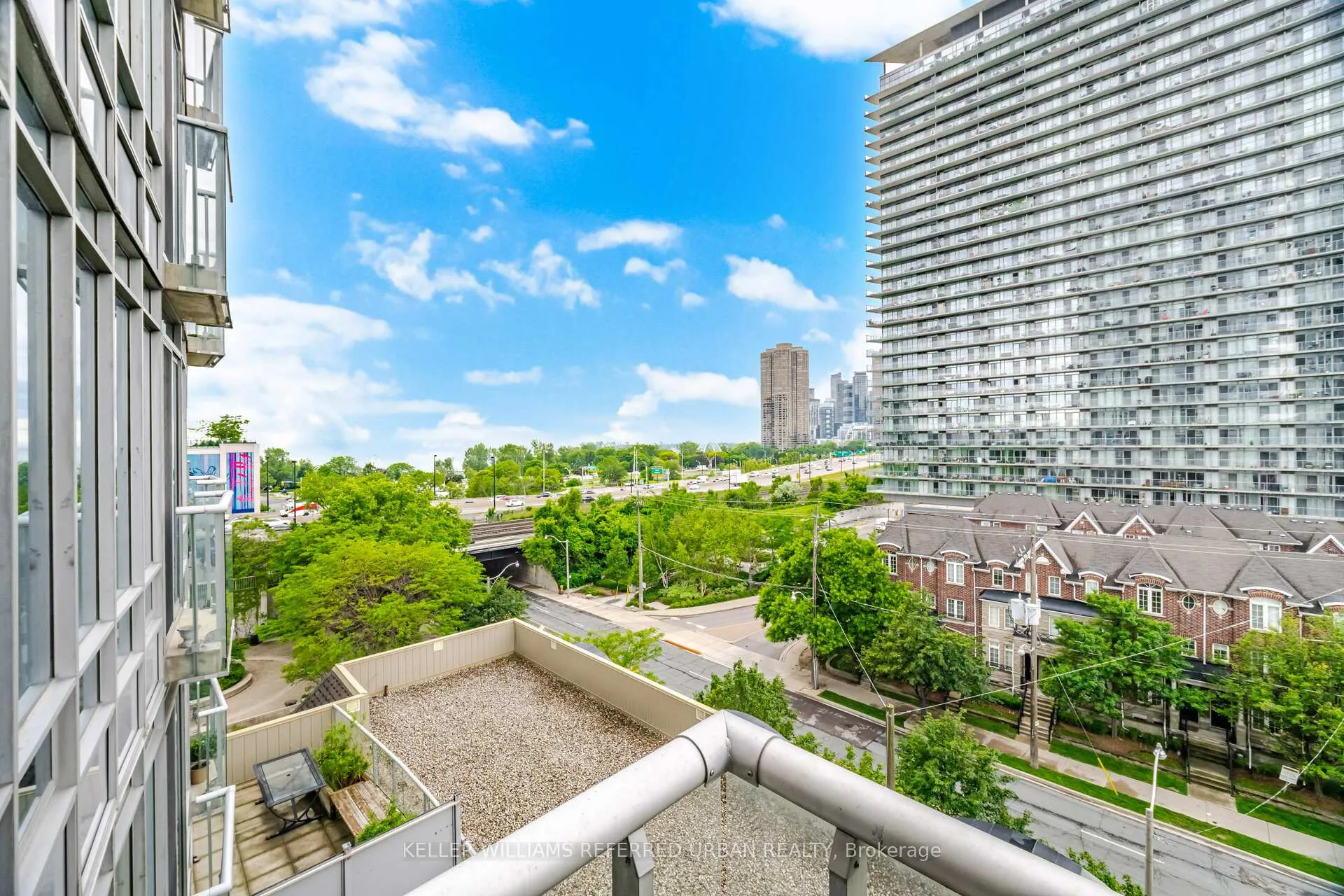 Photo 28 of Unit 601, 15 Windermere Avenue, Toronto, High Park-Swansea — HOMEH