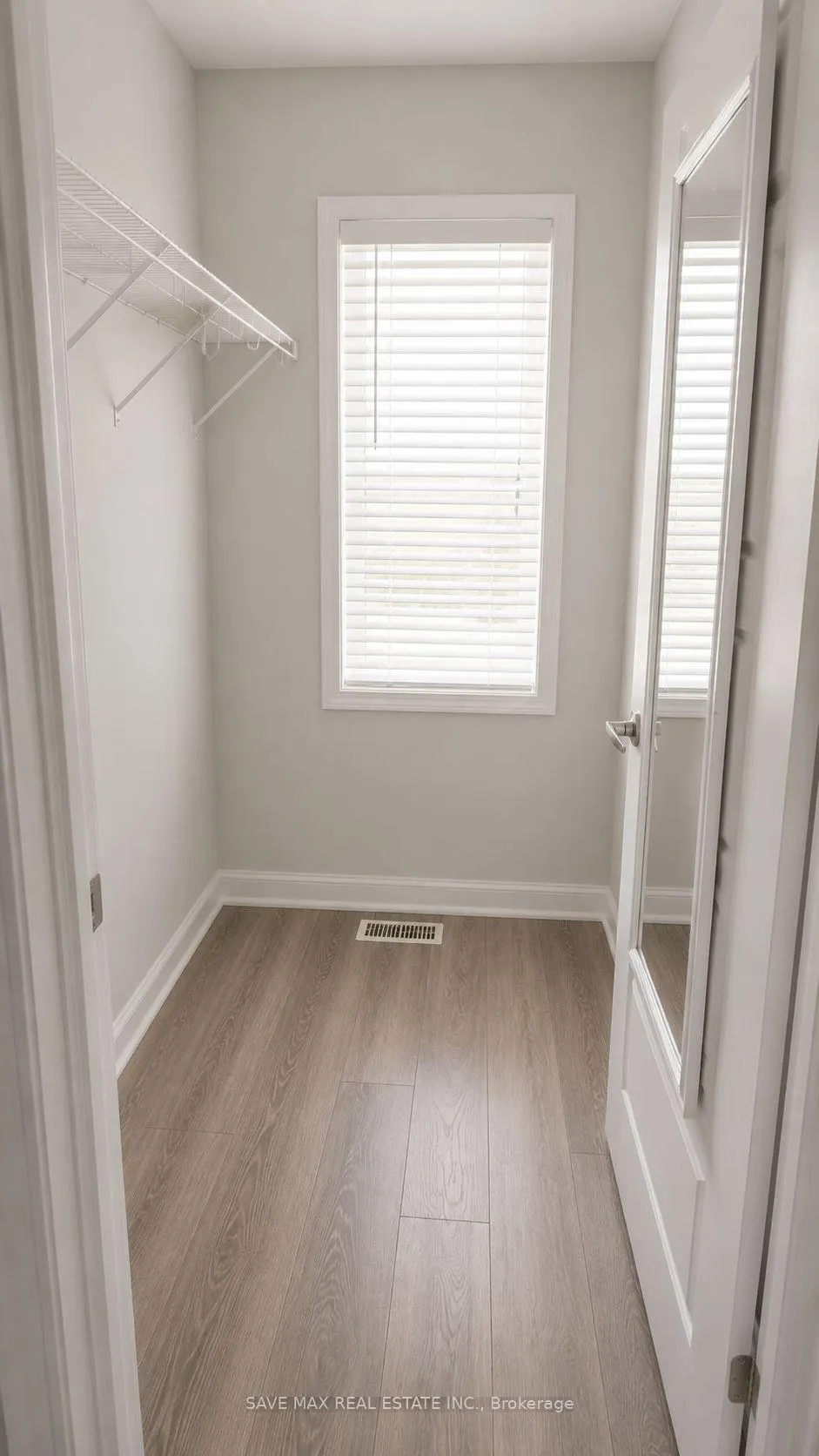 Photo 8 of Unit 12, 4 Daylily Lane, Kitchener — HOMEH