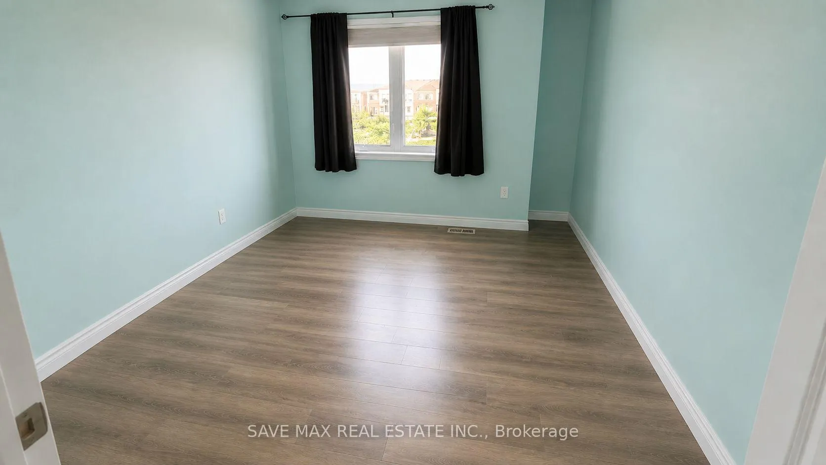 Photo 9 of Unit 12, 4 Daylily Lane, Kitchener — HOMEH