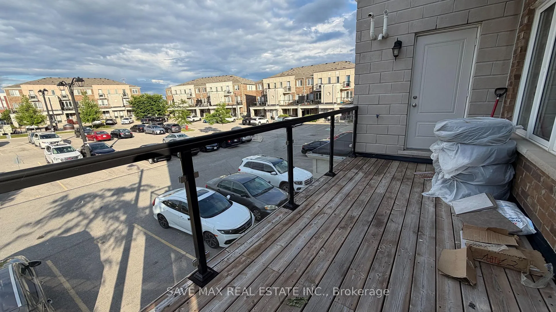 Photo 10 of Unit 12, 4 Daylily Lane, Kitchener — HOMEH