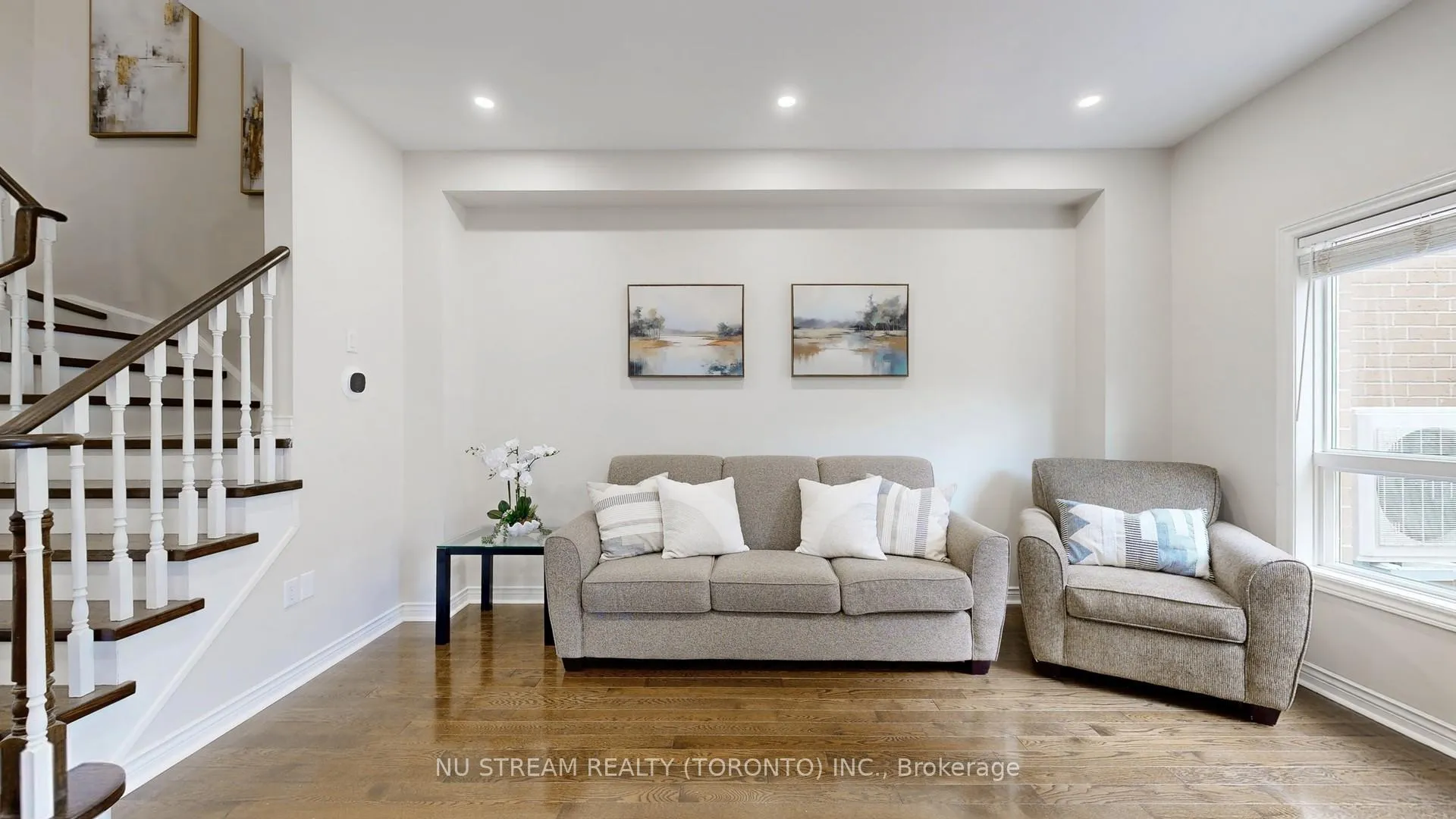 Photo 4 of 60 Nottingham Drive, Richmond Hill, Westbrook — HOMEH