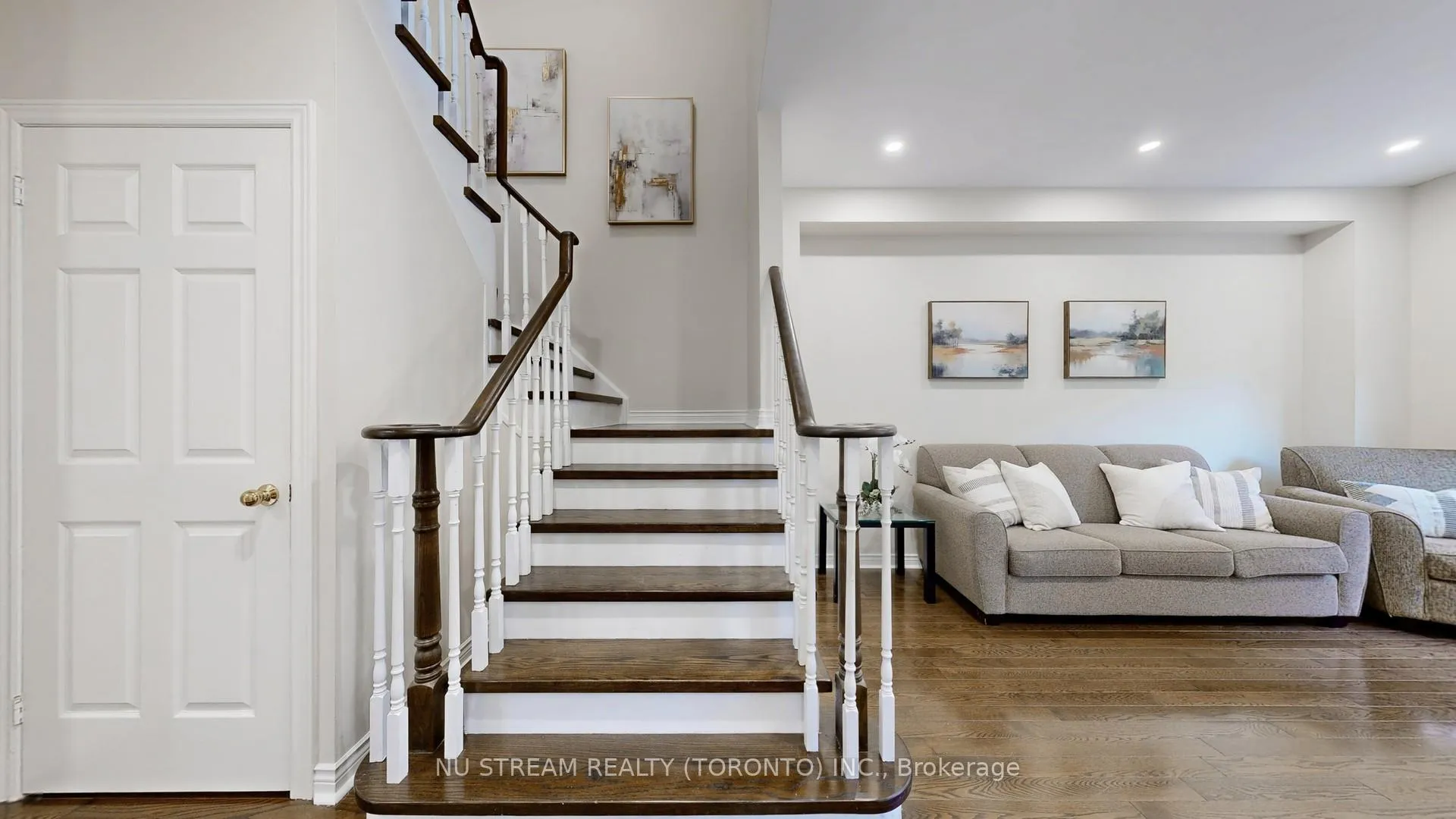 Photo 14 of 60 Nottingham Drive, Richmond Hill, Westbrook — HOMEH