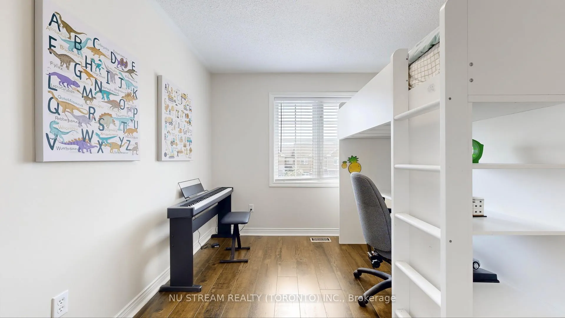 Photo 26 of 60 Nottingham Drive, Richmond Hill, Westbrook — HOMEH