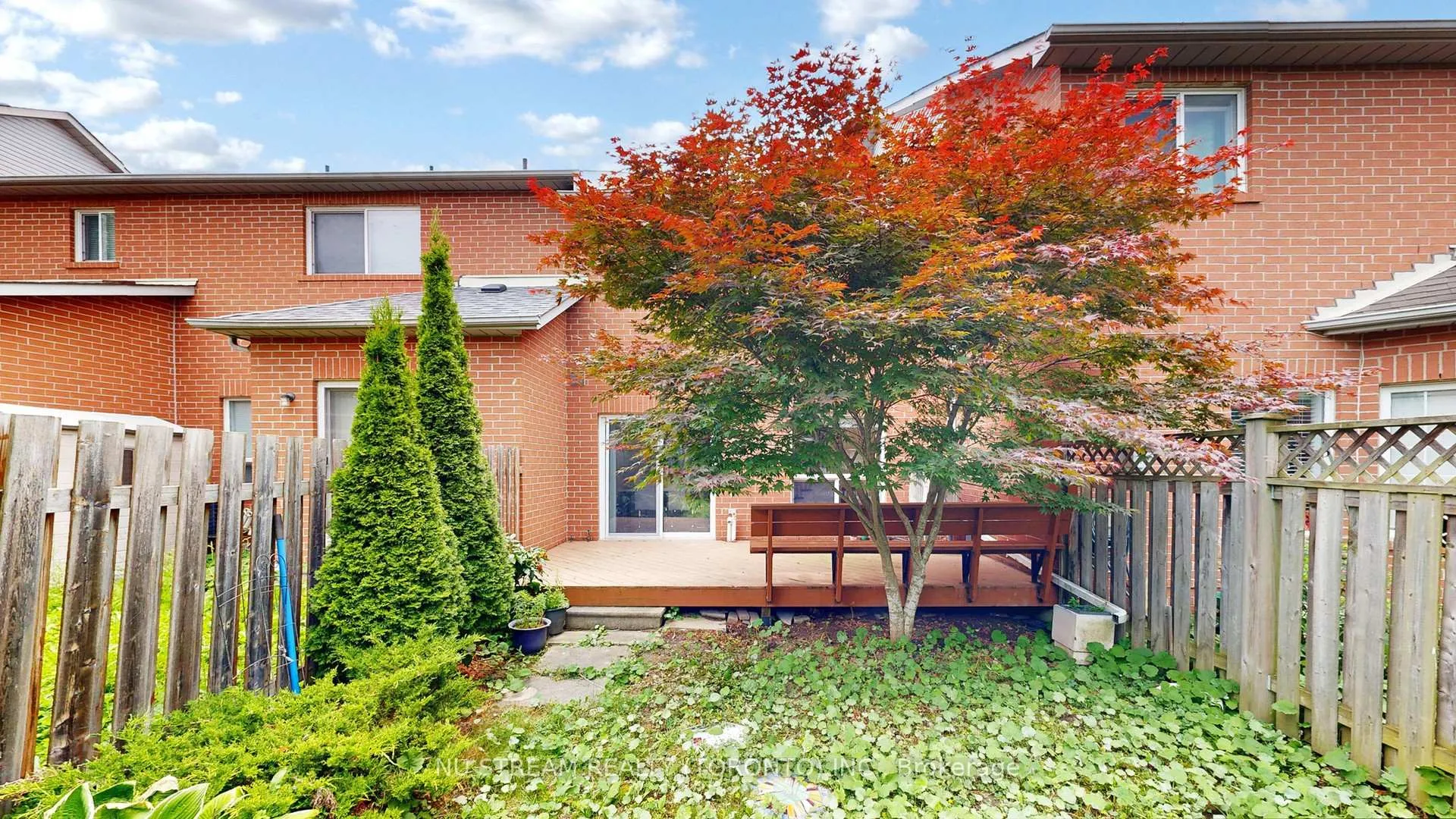Photo 30 of 60 Nottingham Drive, Richmond Hill, Westbrook — HOMEH